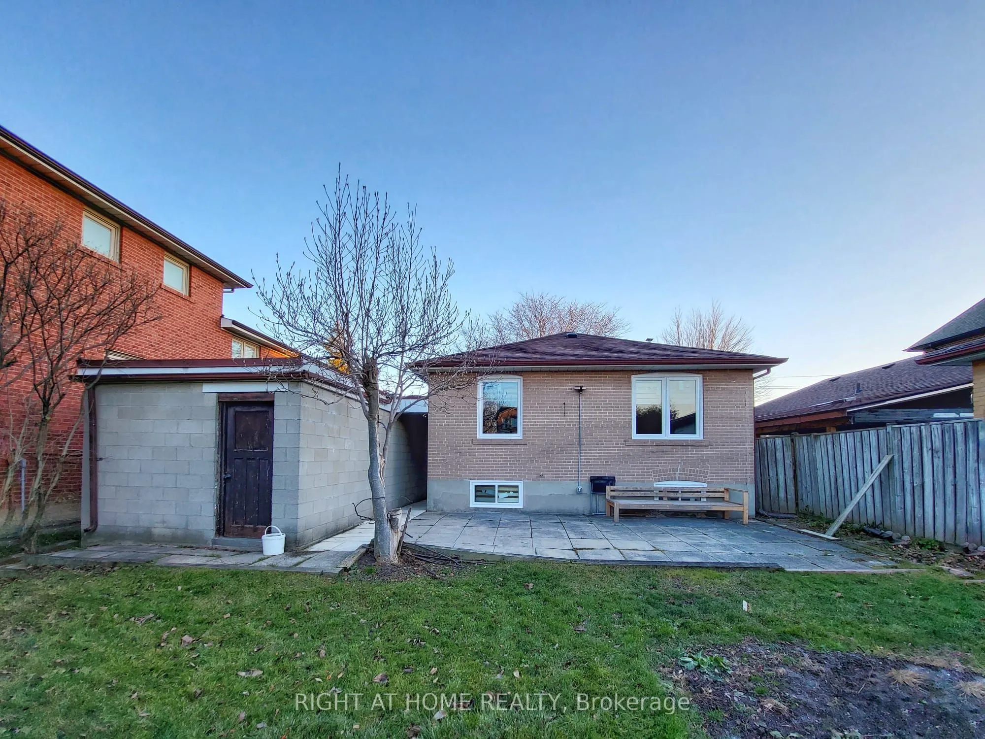472 Ellerslie Avenue