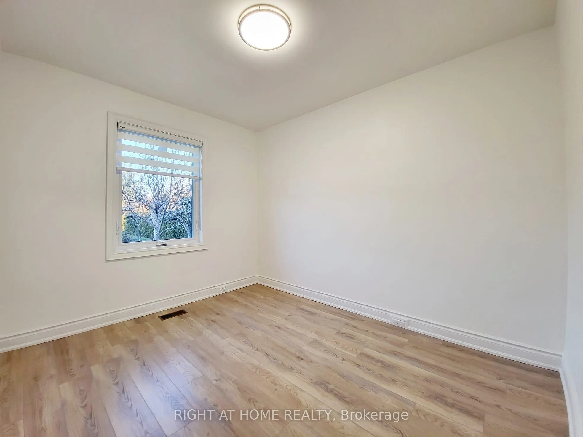 472 Ellerslie Avenue