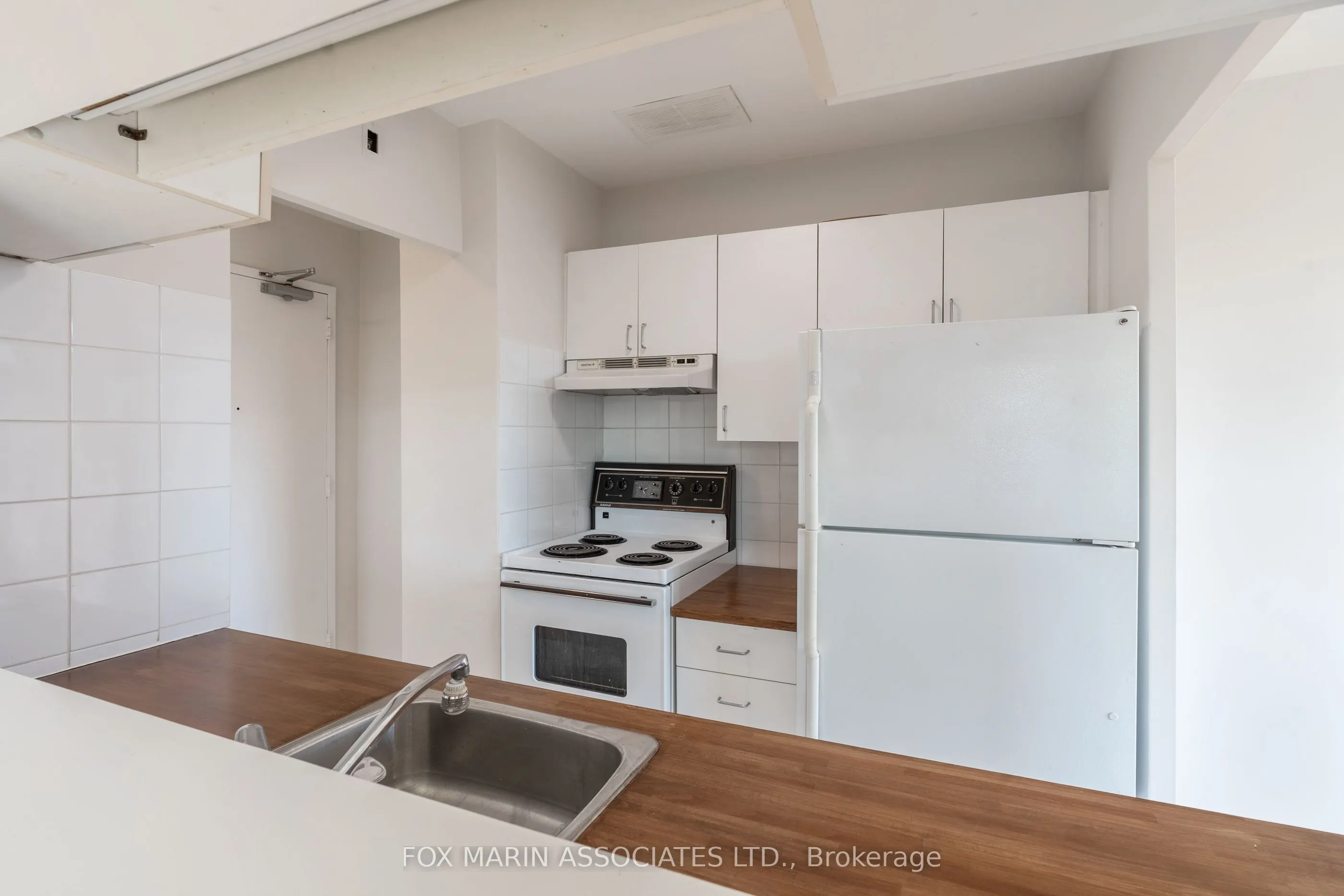 78 Warren Road, #601