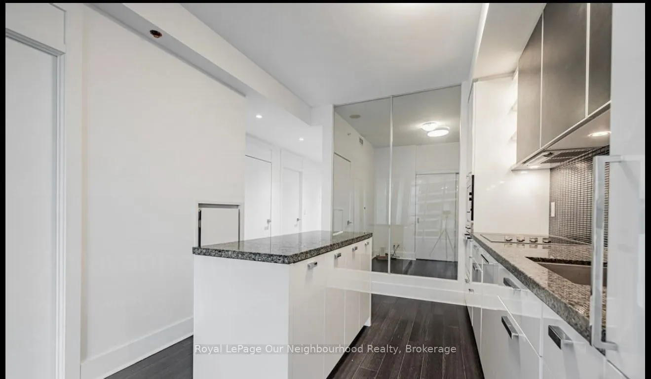 32 Davenport Road, #1105