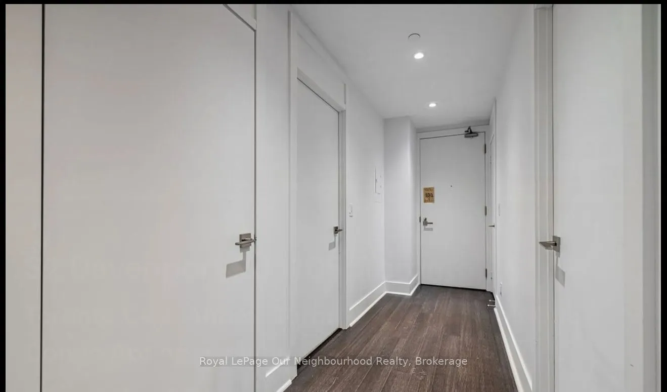 32 Davenport Road, #1105