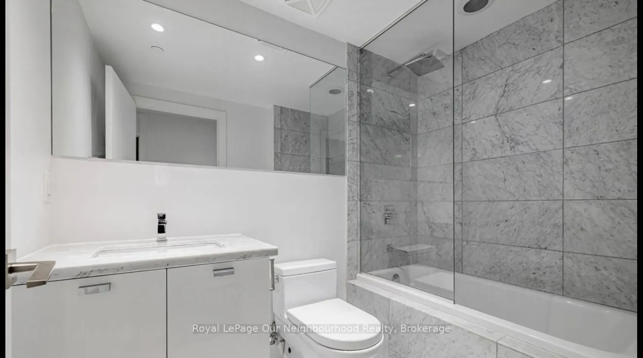 32 Davenport Road, #1105