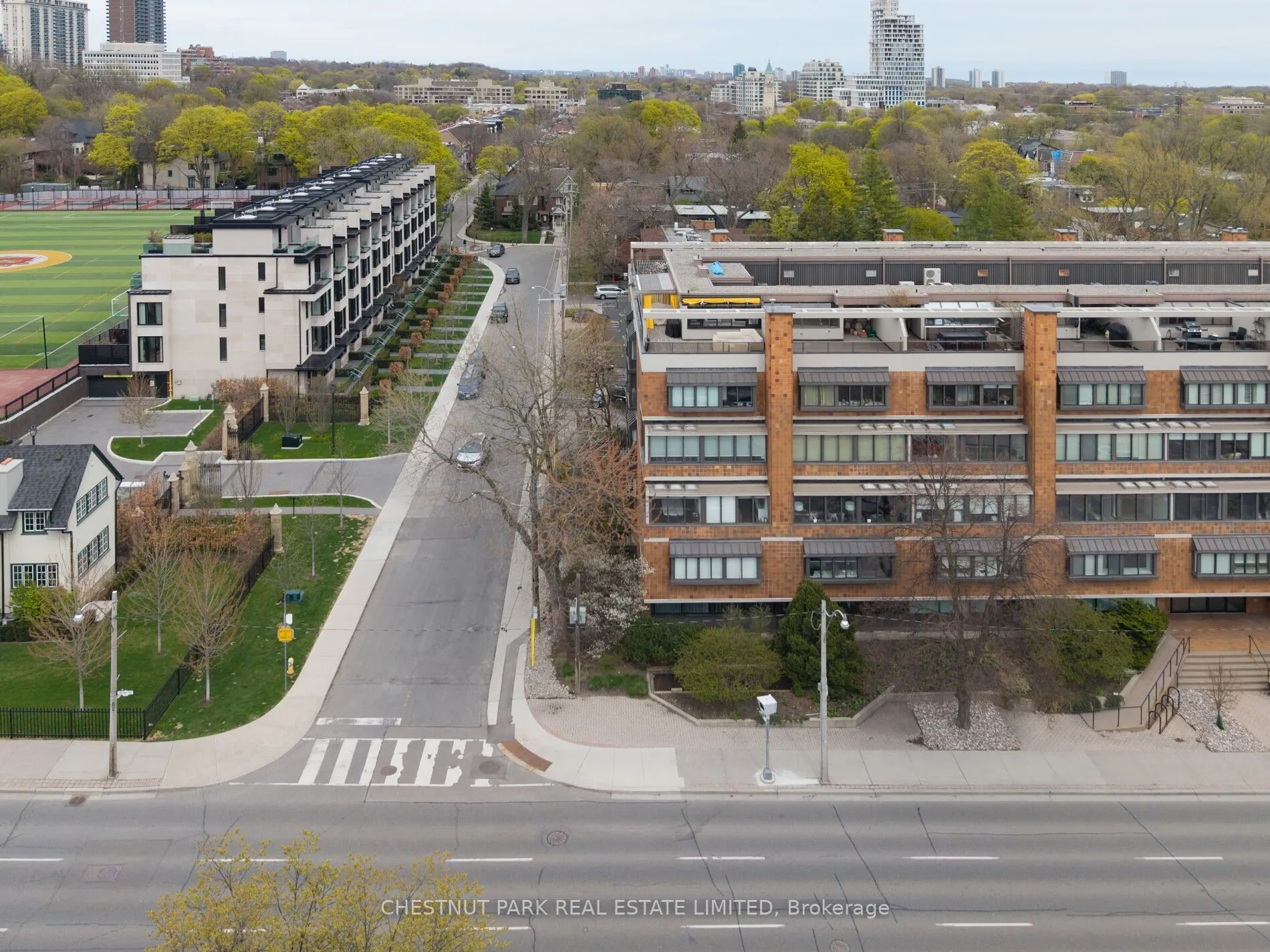 40 Oaklands Avenue, #203