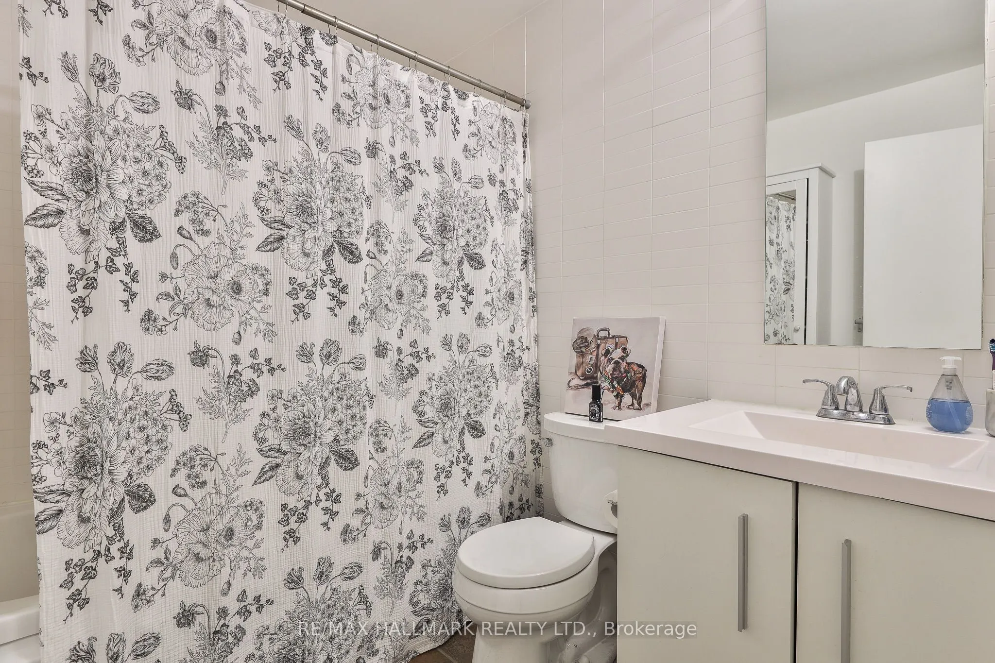 766 King Street W, #302