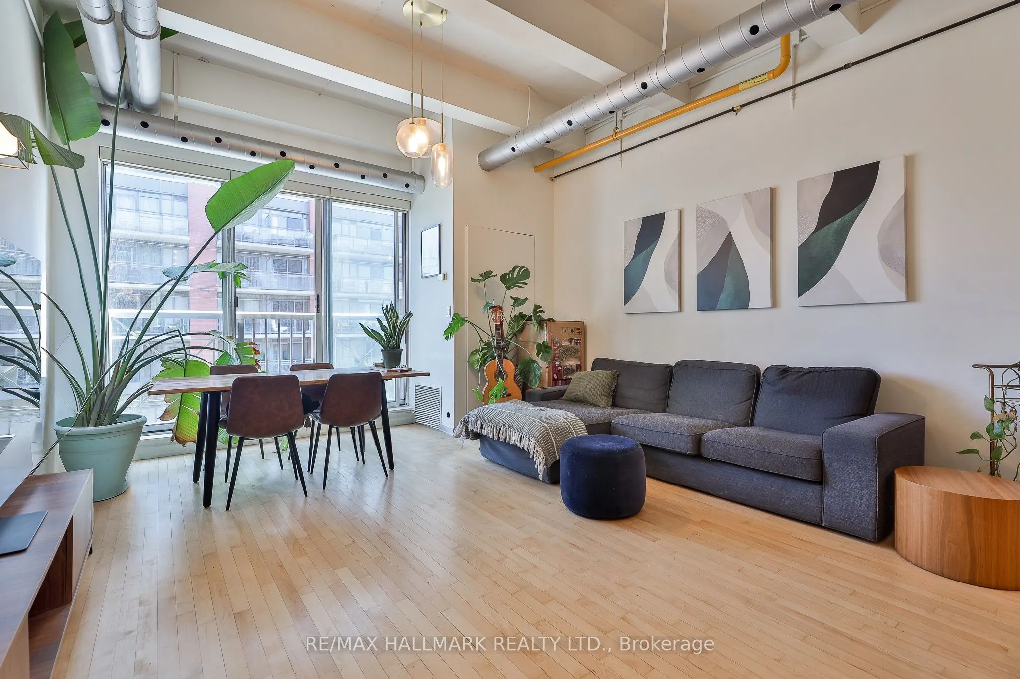 766 King Street W, #302