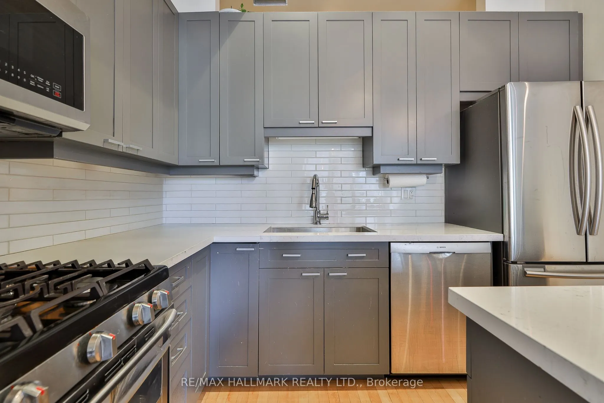 766 King Street W, #302