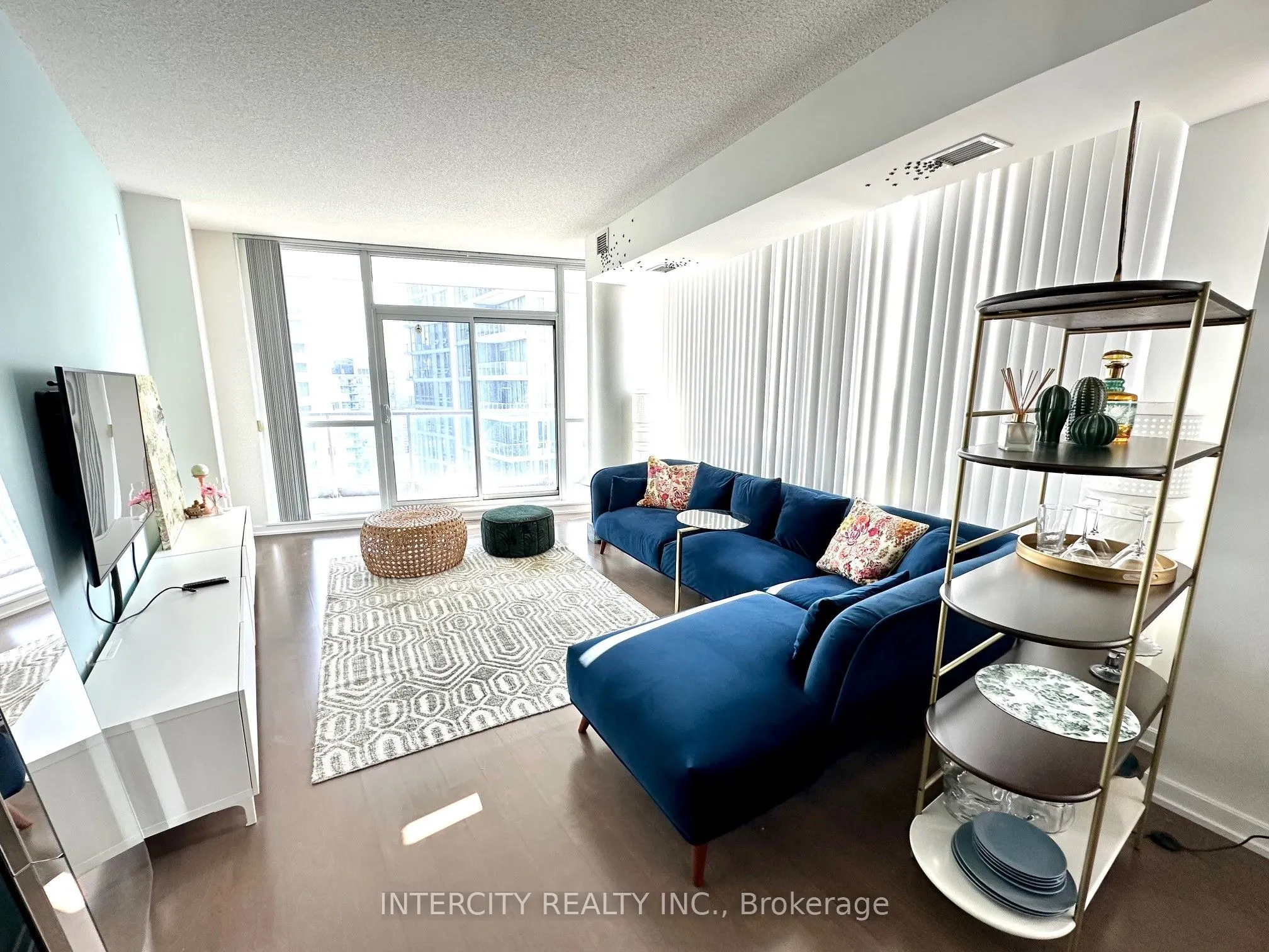 70 Forest Manor Road, #2206