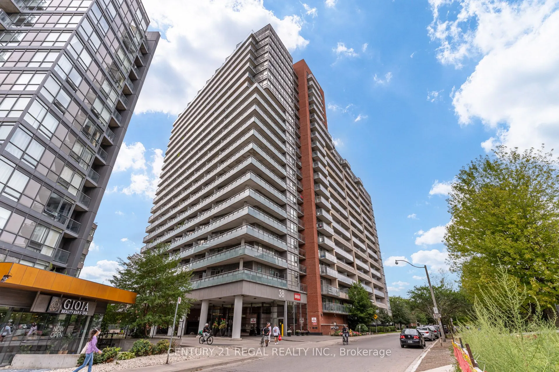 38 Joe Shuster Way, #1411