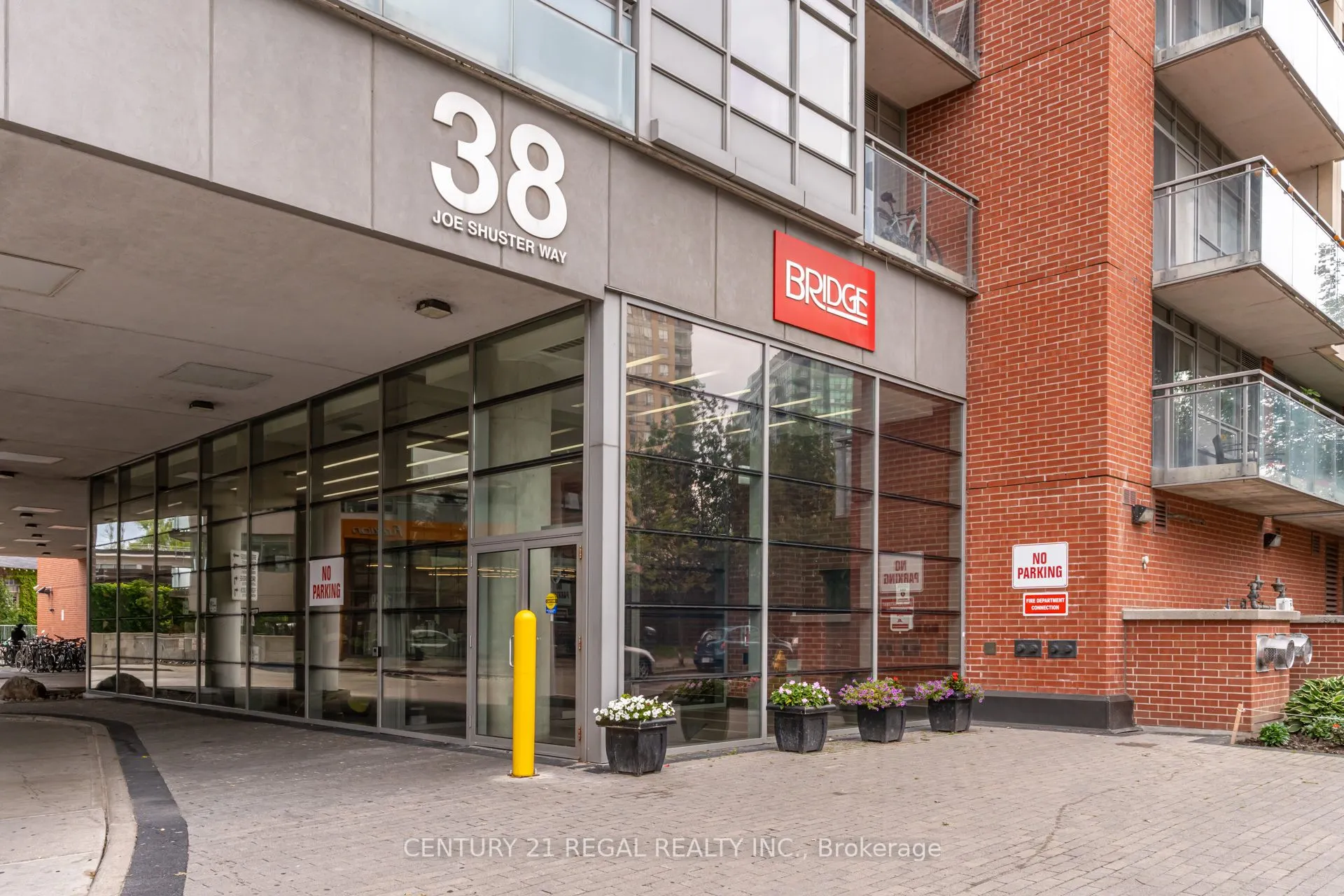 38 Joe Shuster Way, #1411