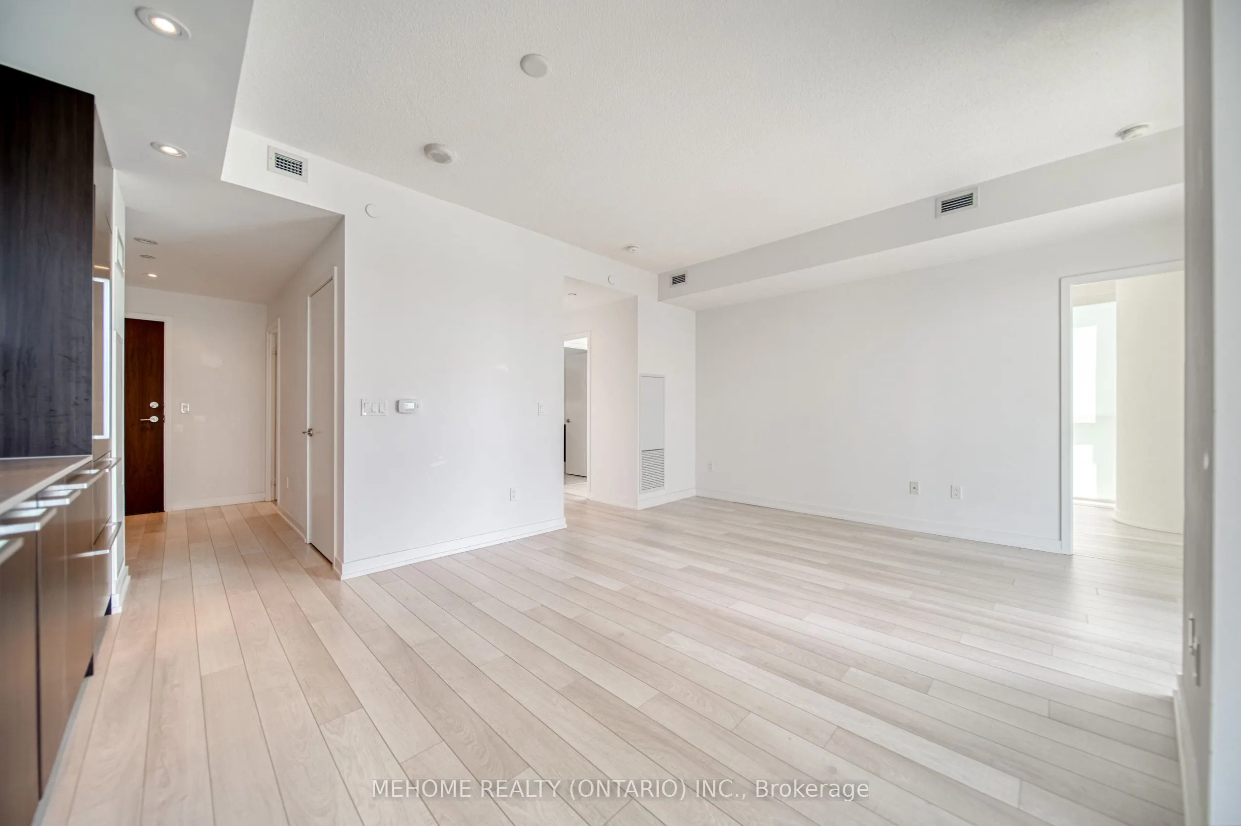 117 Mcmahon Drive, #603