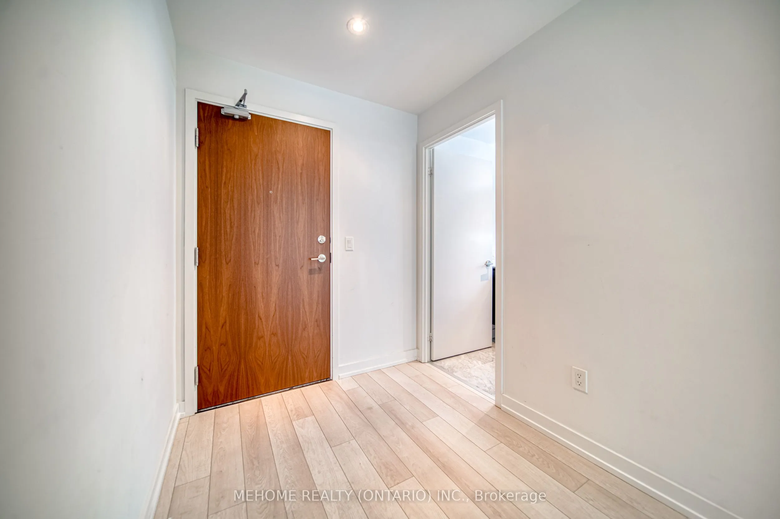 117 Mcmahon Drive, #603