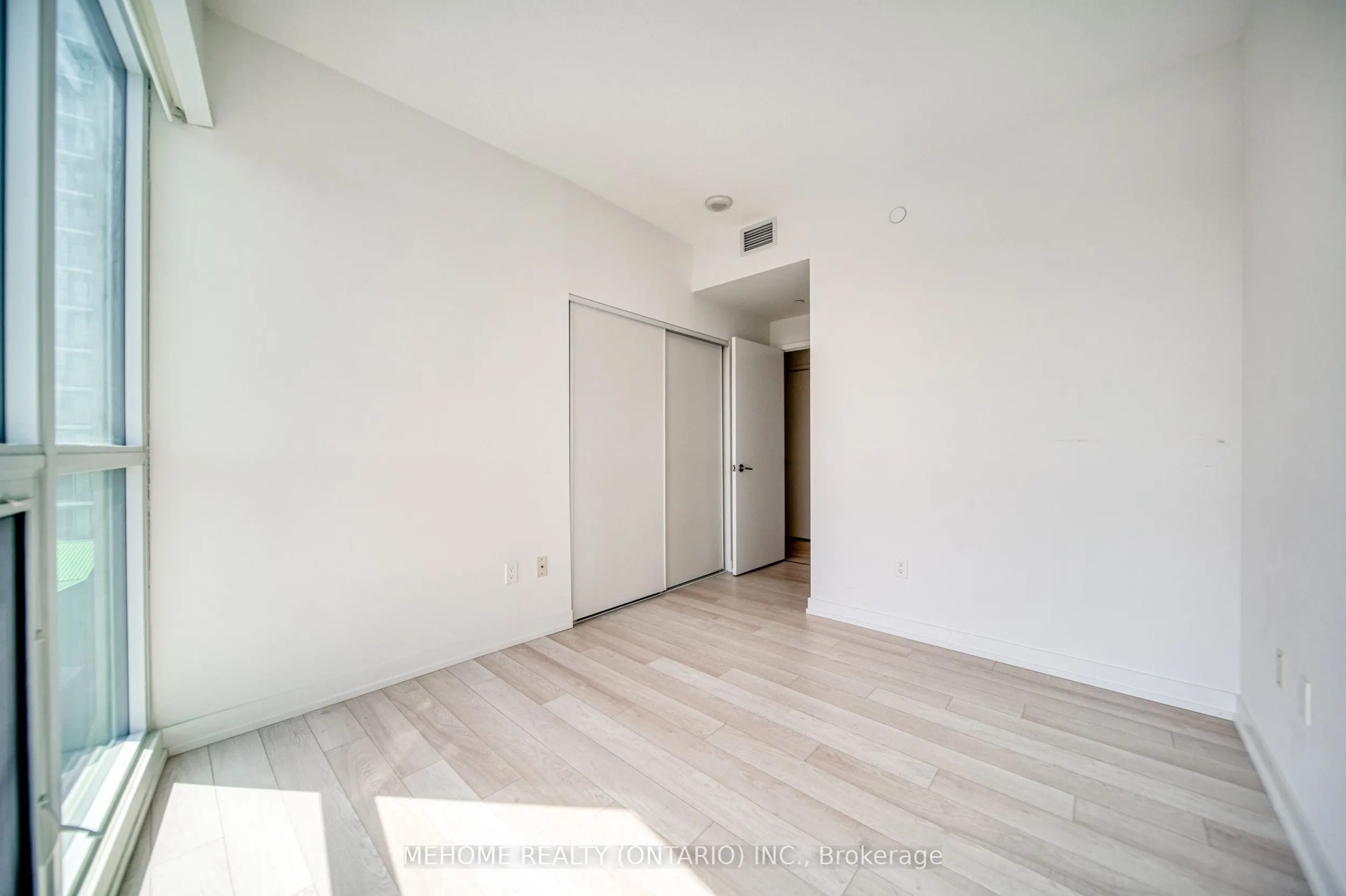 117 Mcmahon Drive, #603