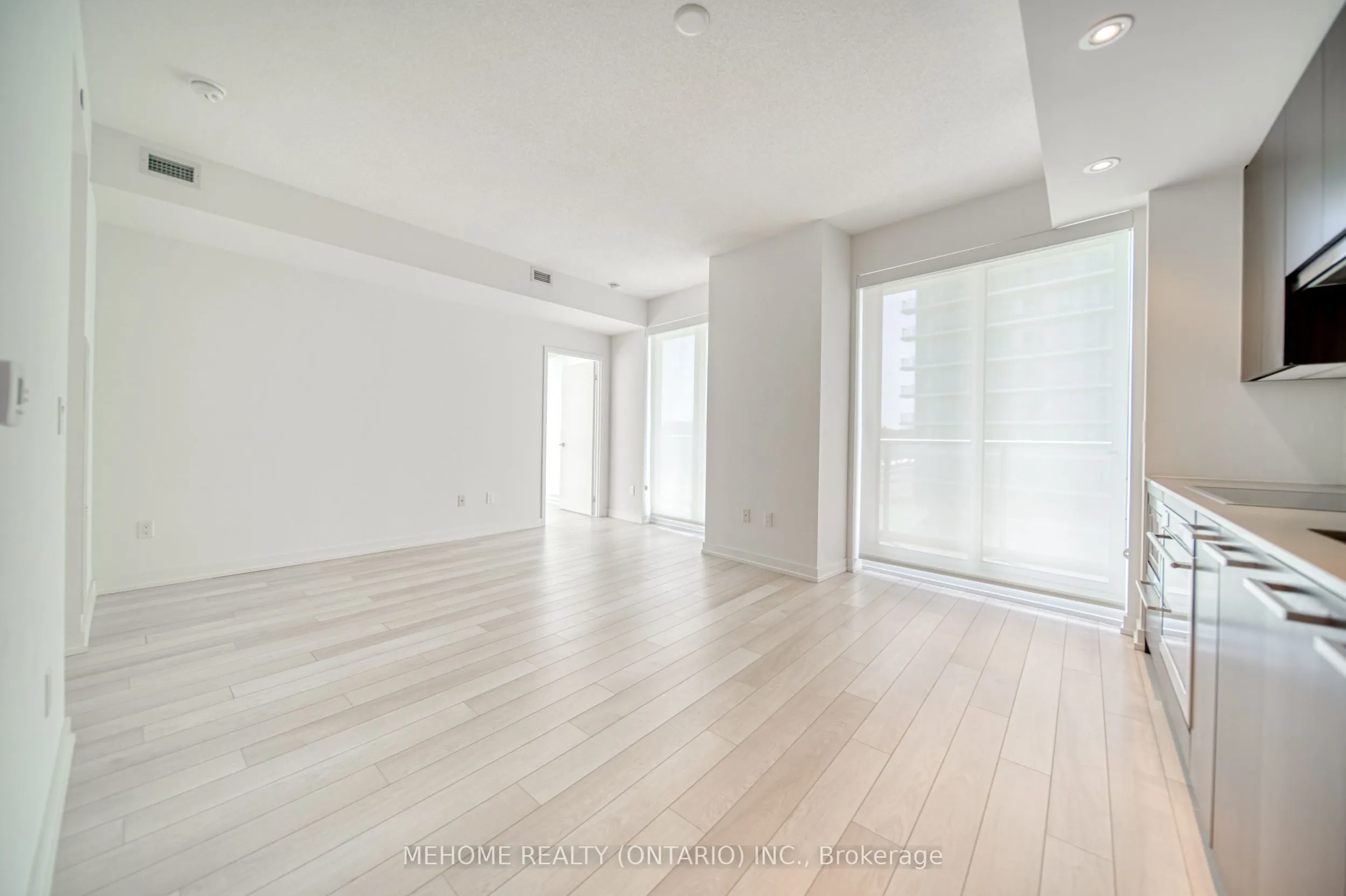 117 Mcmahon Drive, #603