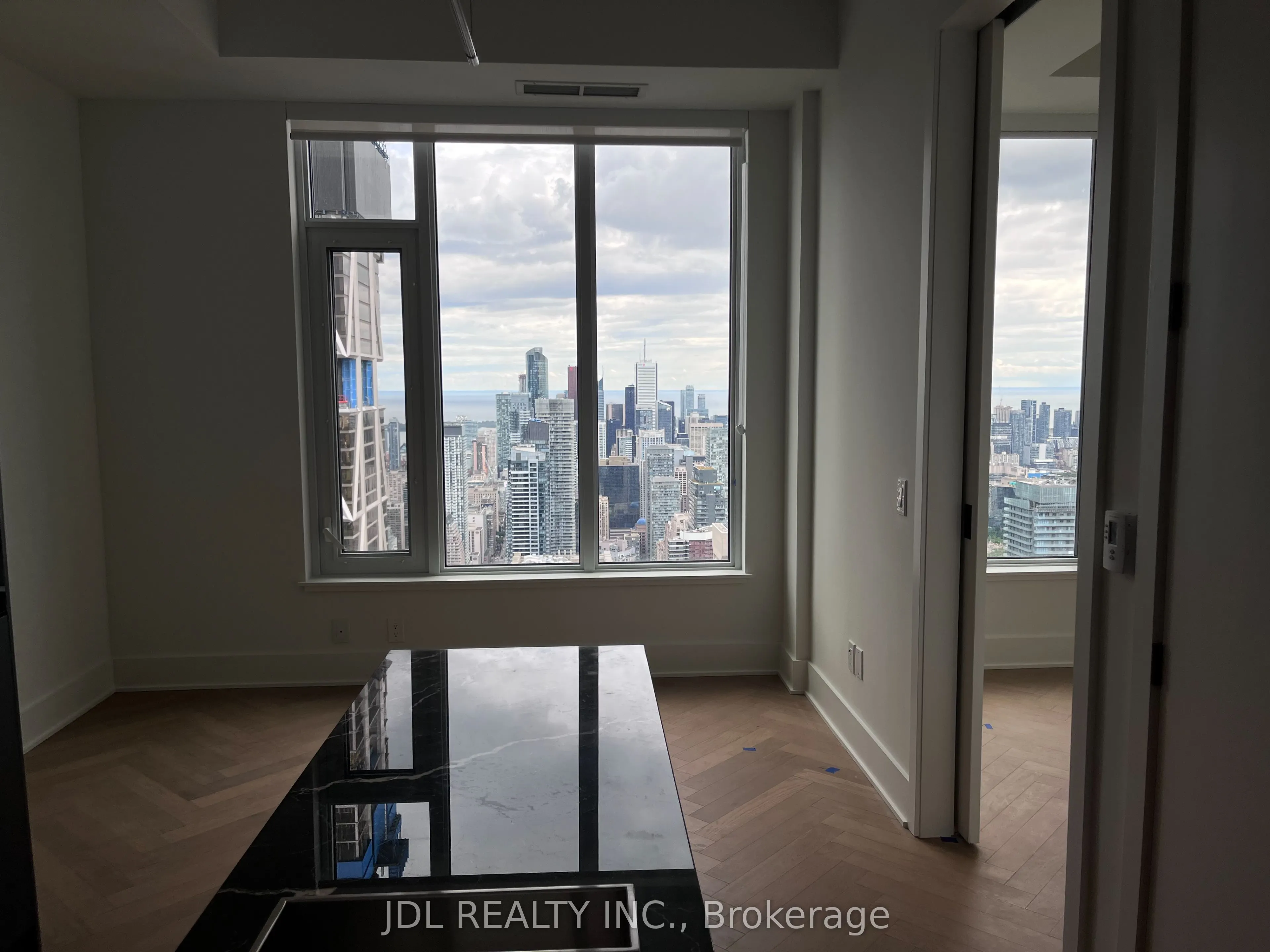 11 Yorkville Avenue, #6108
