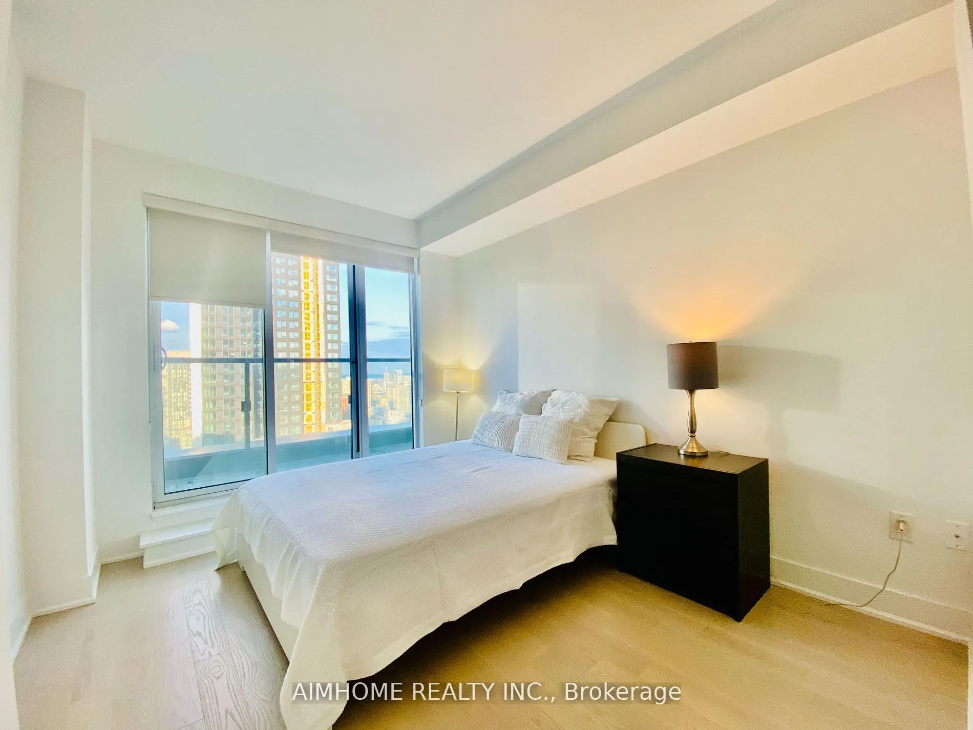 955 Bay Street, #3208