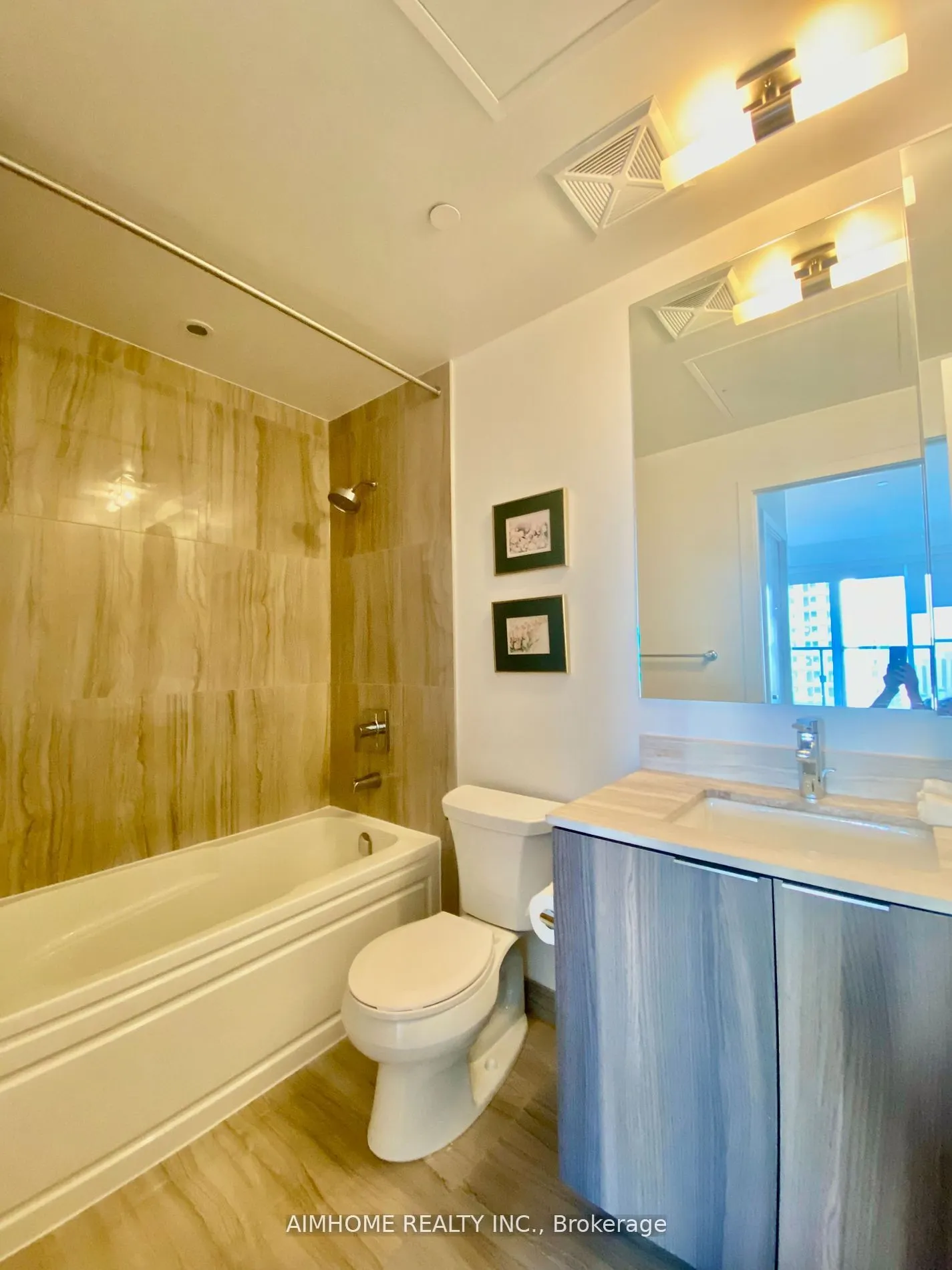 955 Bay Street, #3208