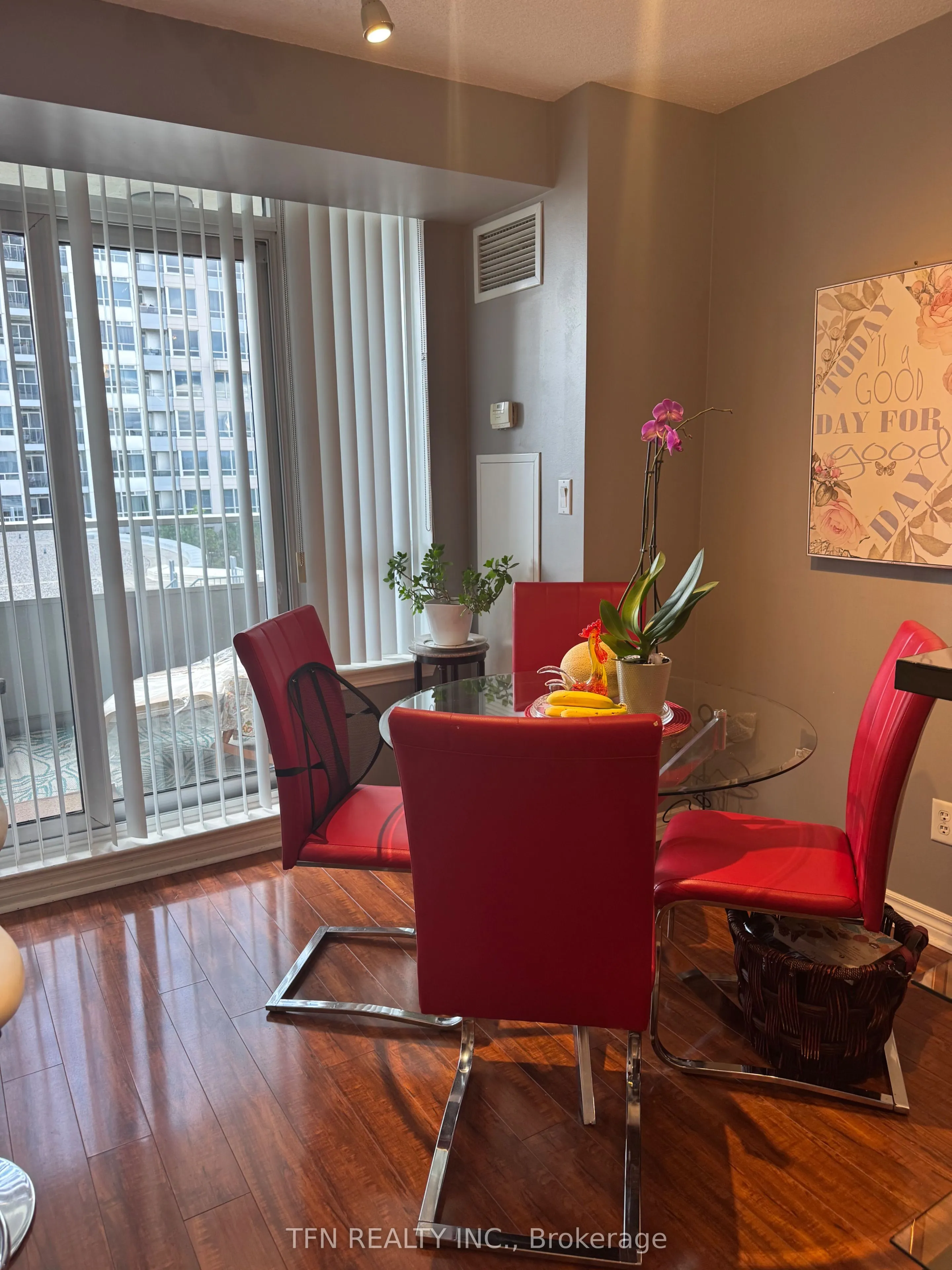 3 Rean Drive, #412