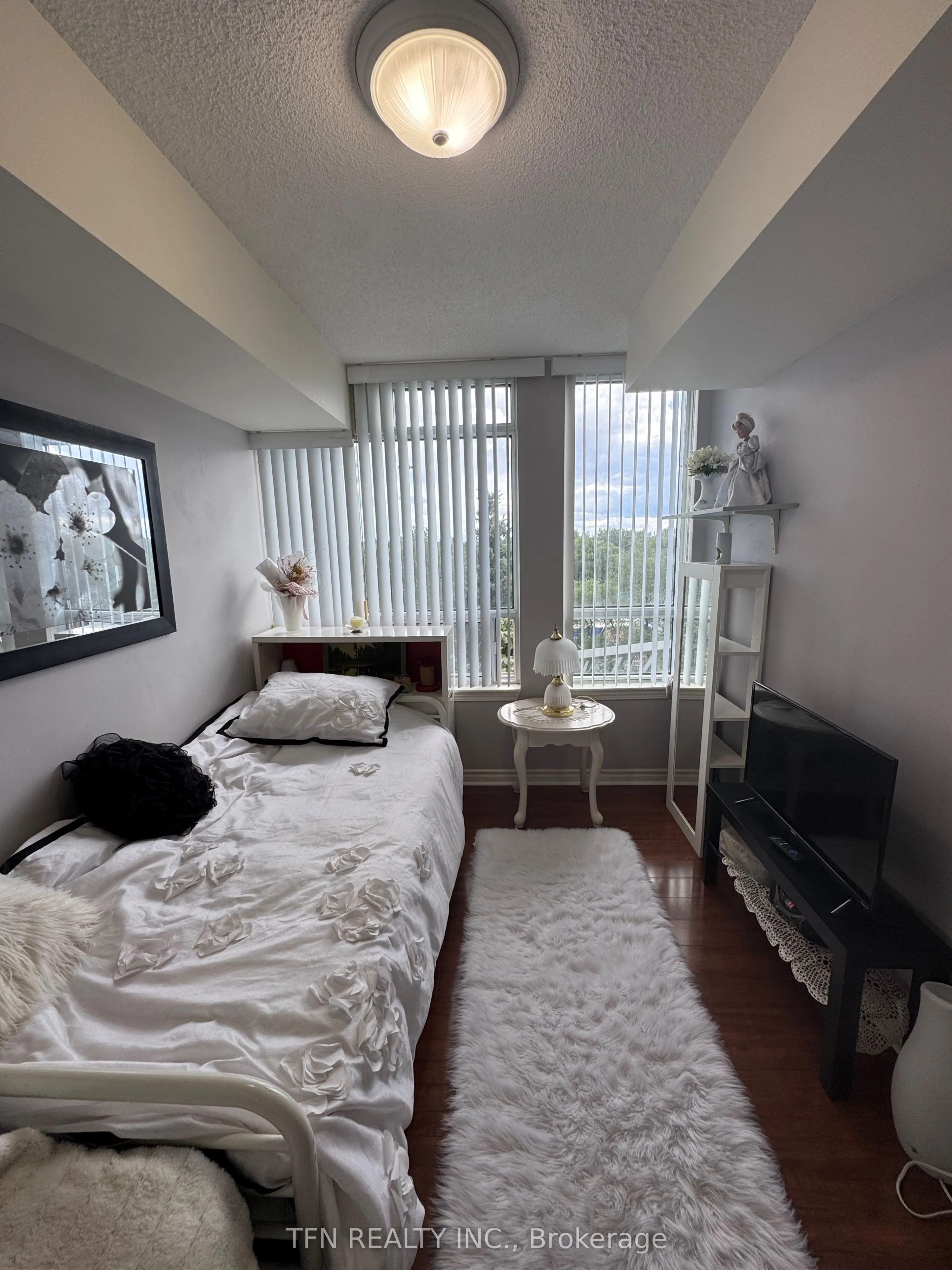 3 Rean Drive, #412