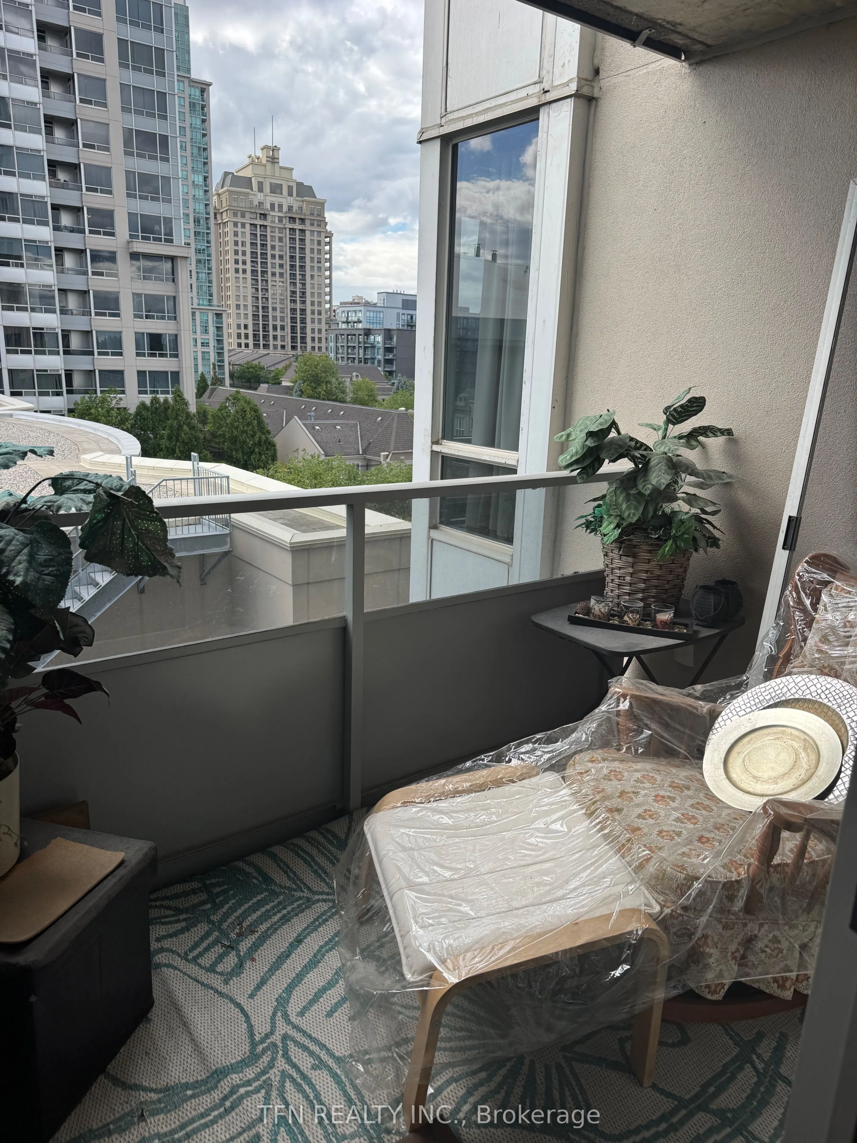 3 Rean Drive, #412