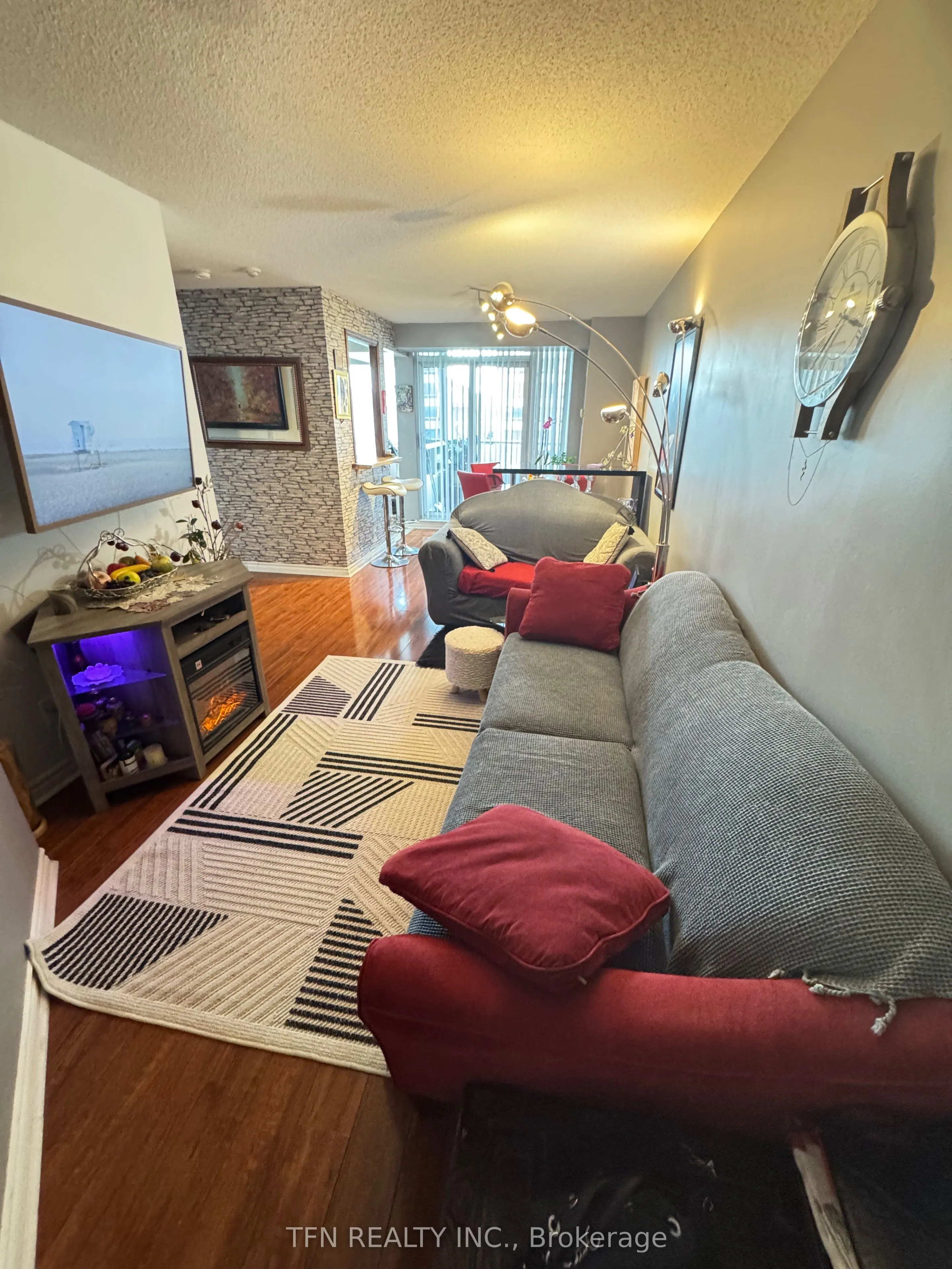3 Rean Drive, #412