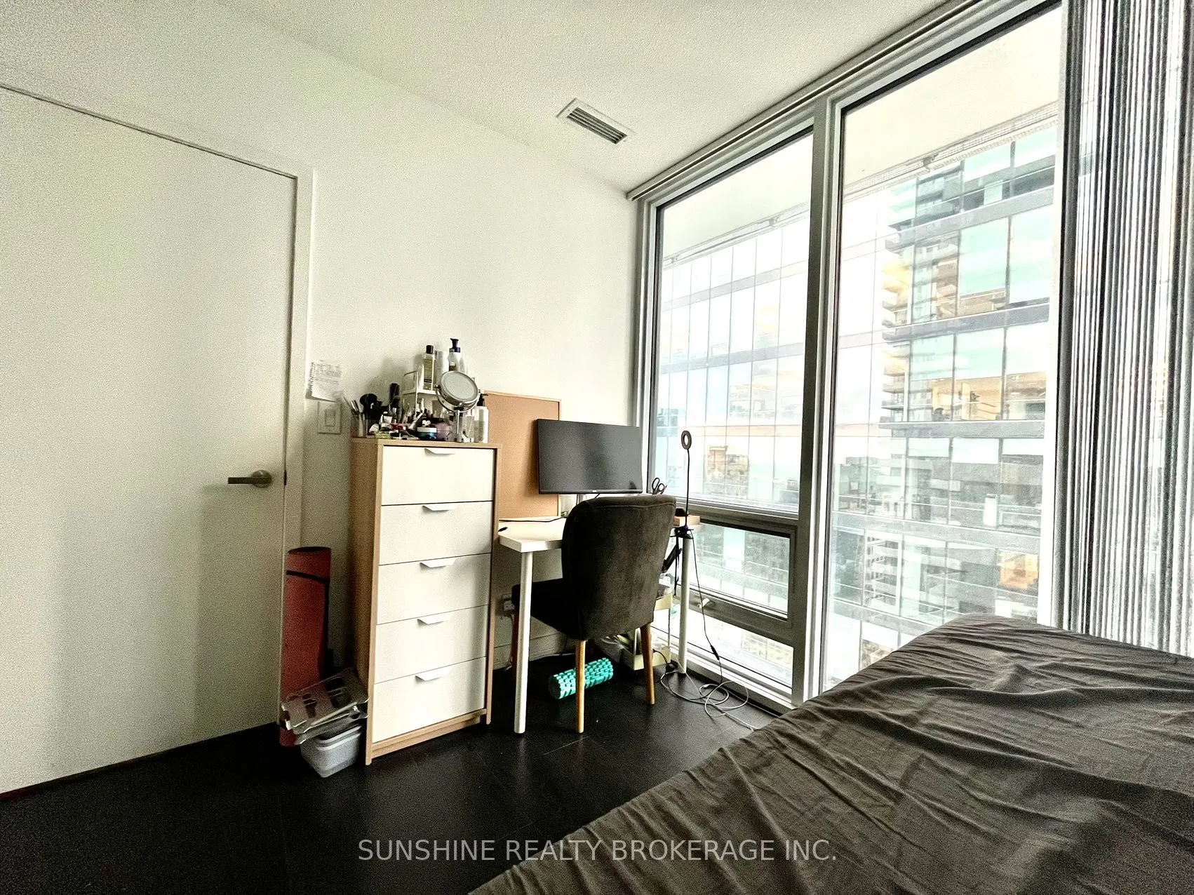 100 Harbour Street, #3810