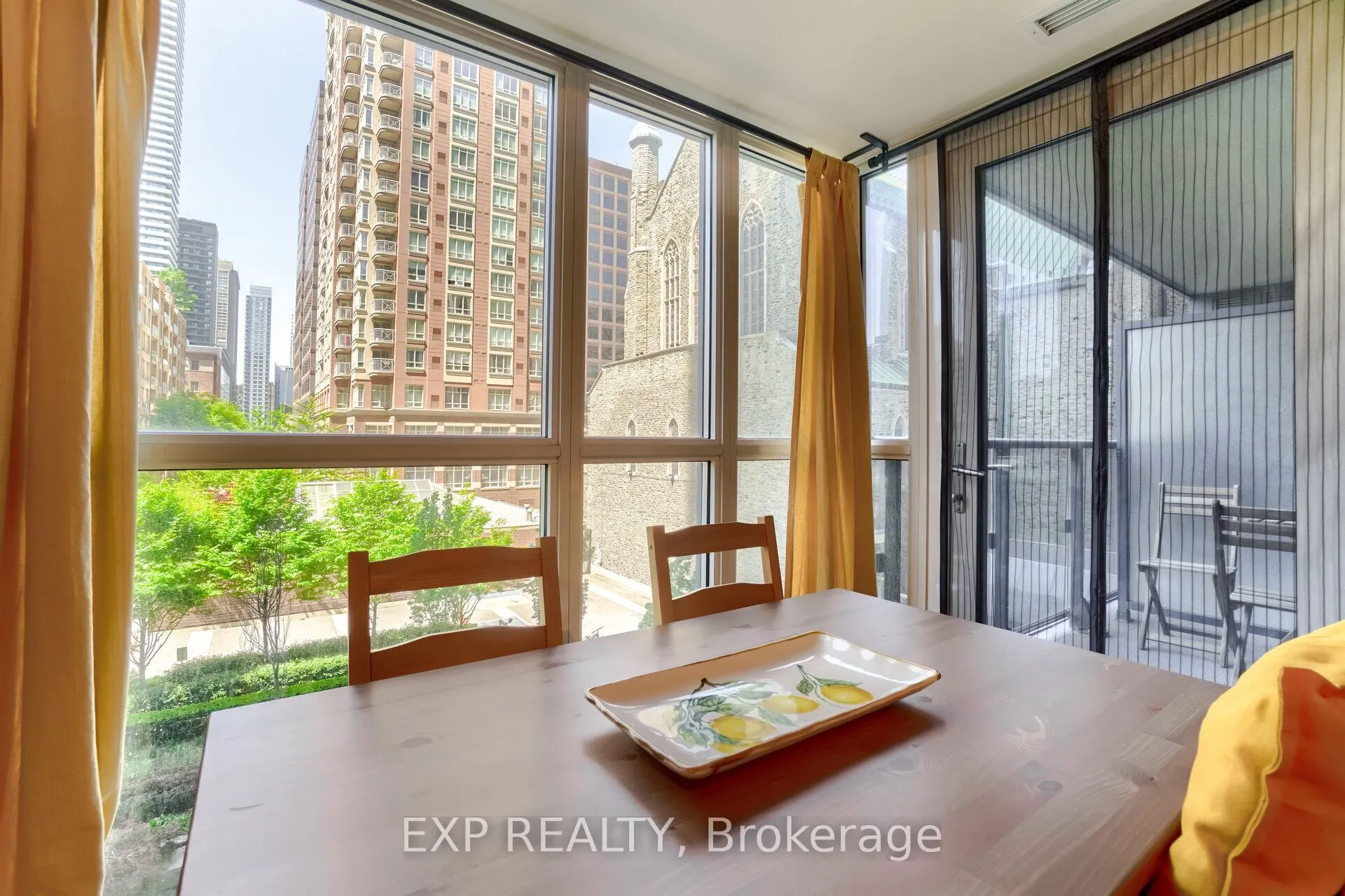 28 Ted Rogers Way, #308