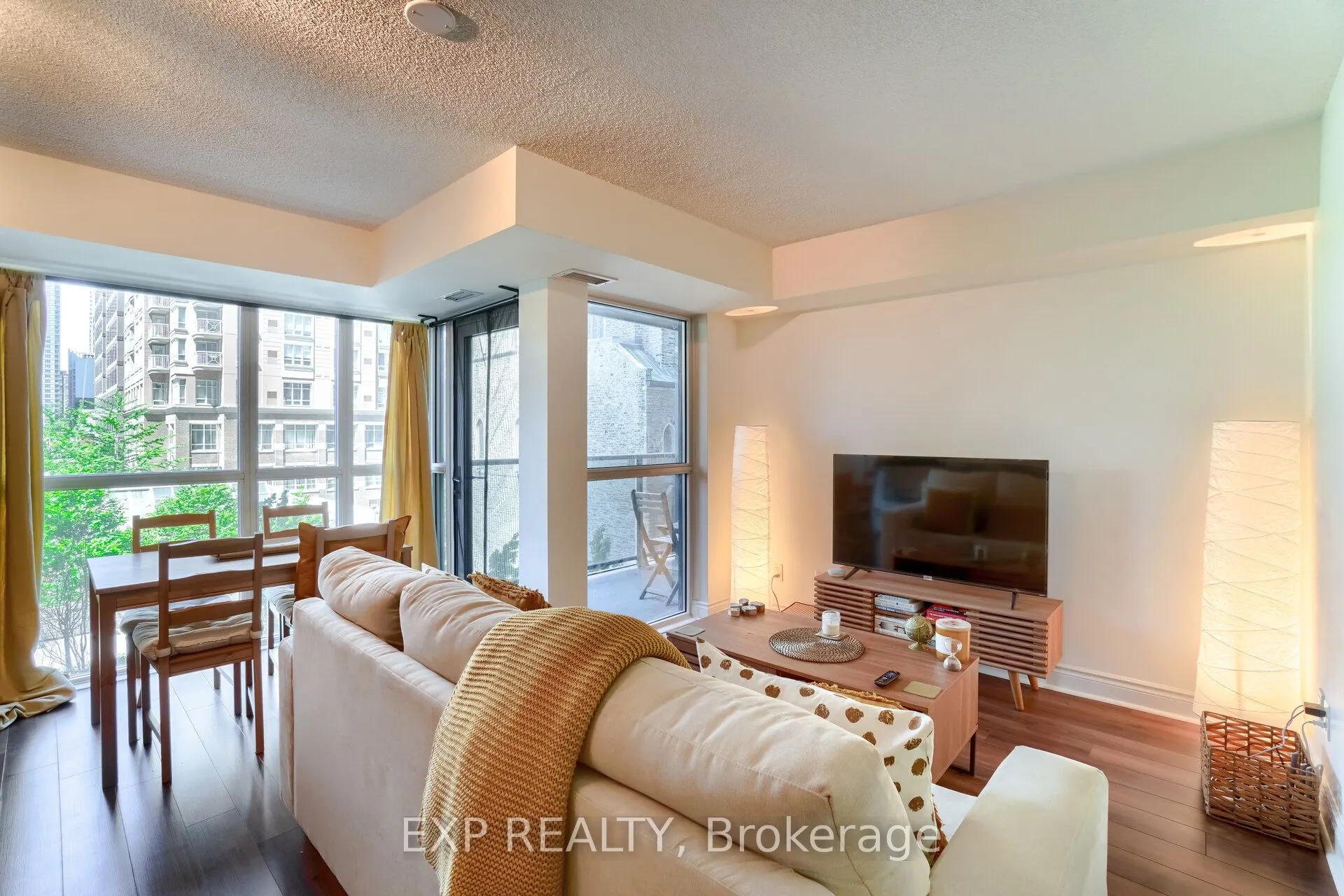 28 Ted Rogers Way, #308