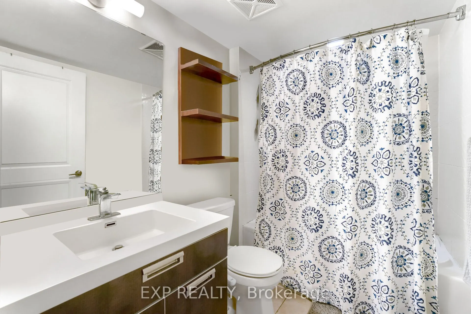28 Ted Rogers Way, #308