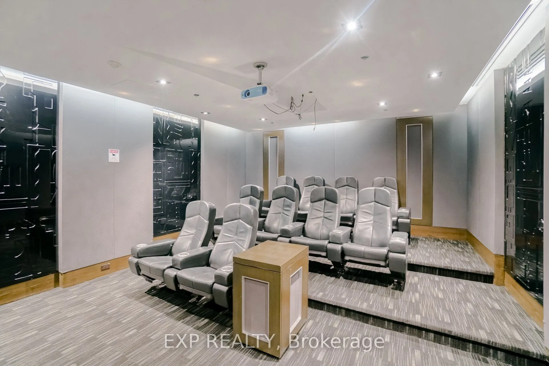 28 Ted Rogers Way, #308
