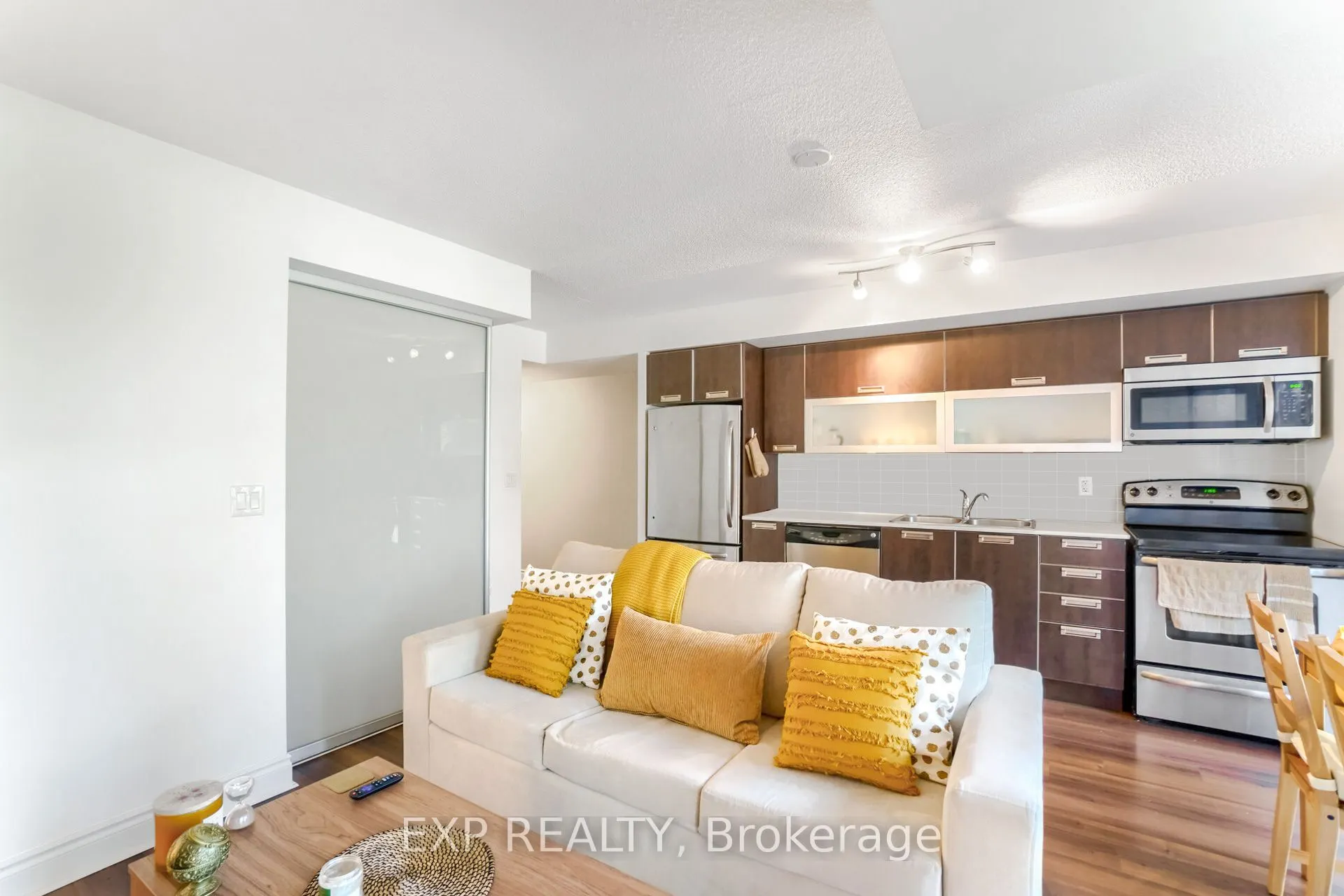 28 Ted Rogers Way, #308