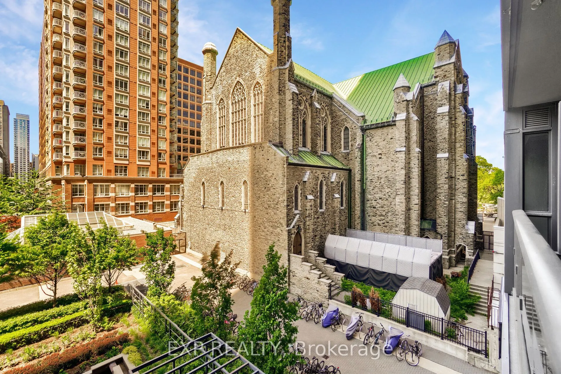 28 Ted Rogers Way, #308