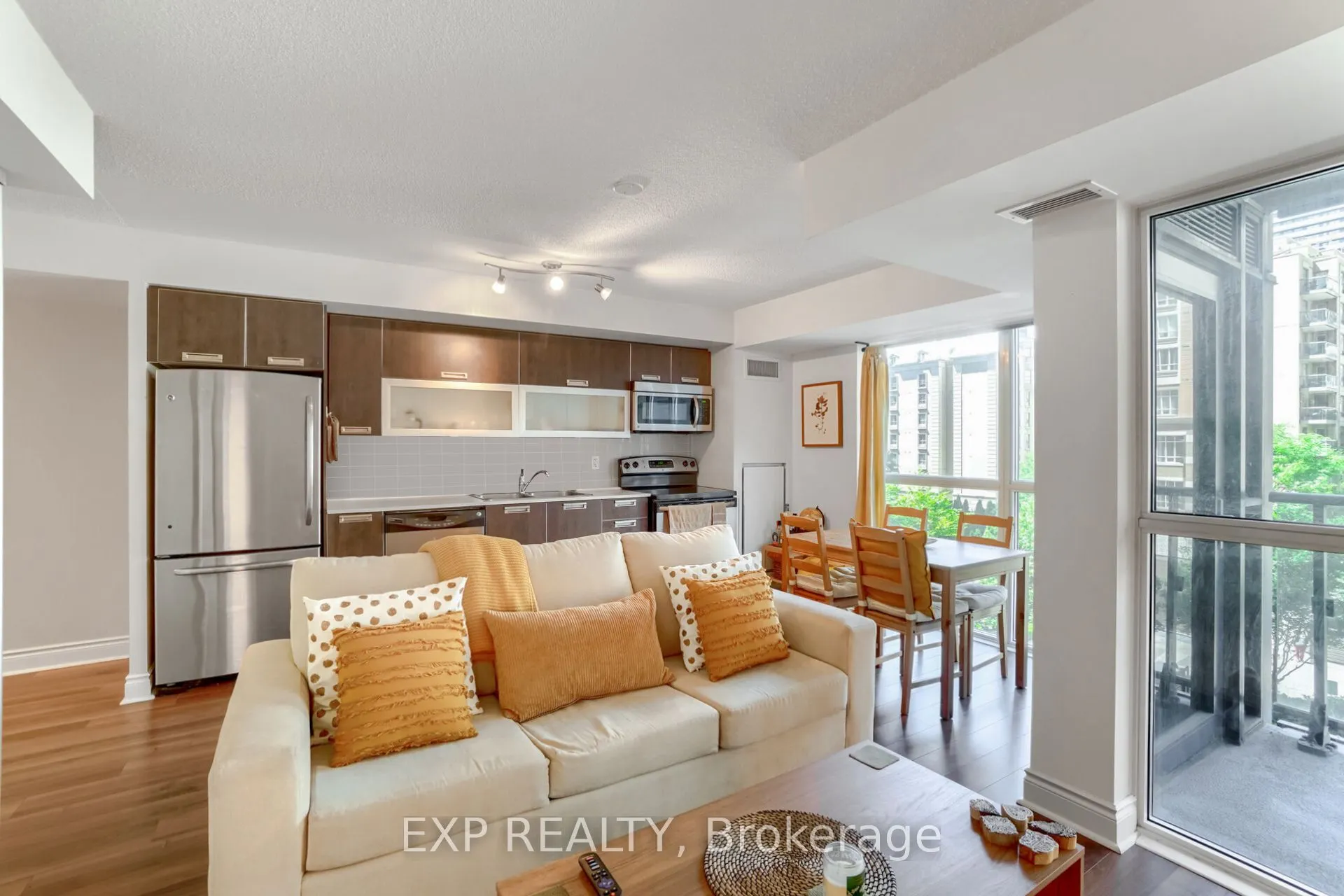 28 Ted Rogers Way, #308