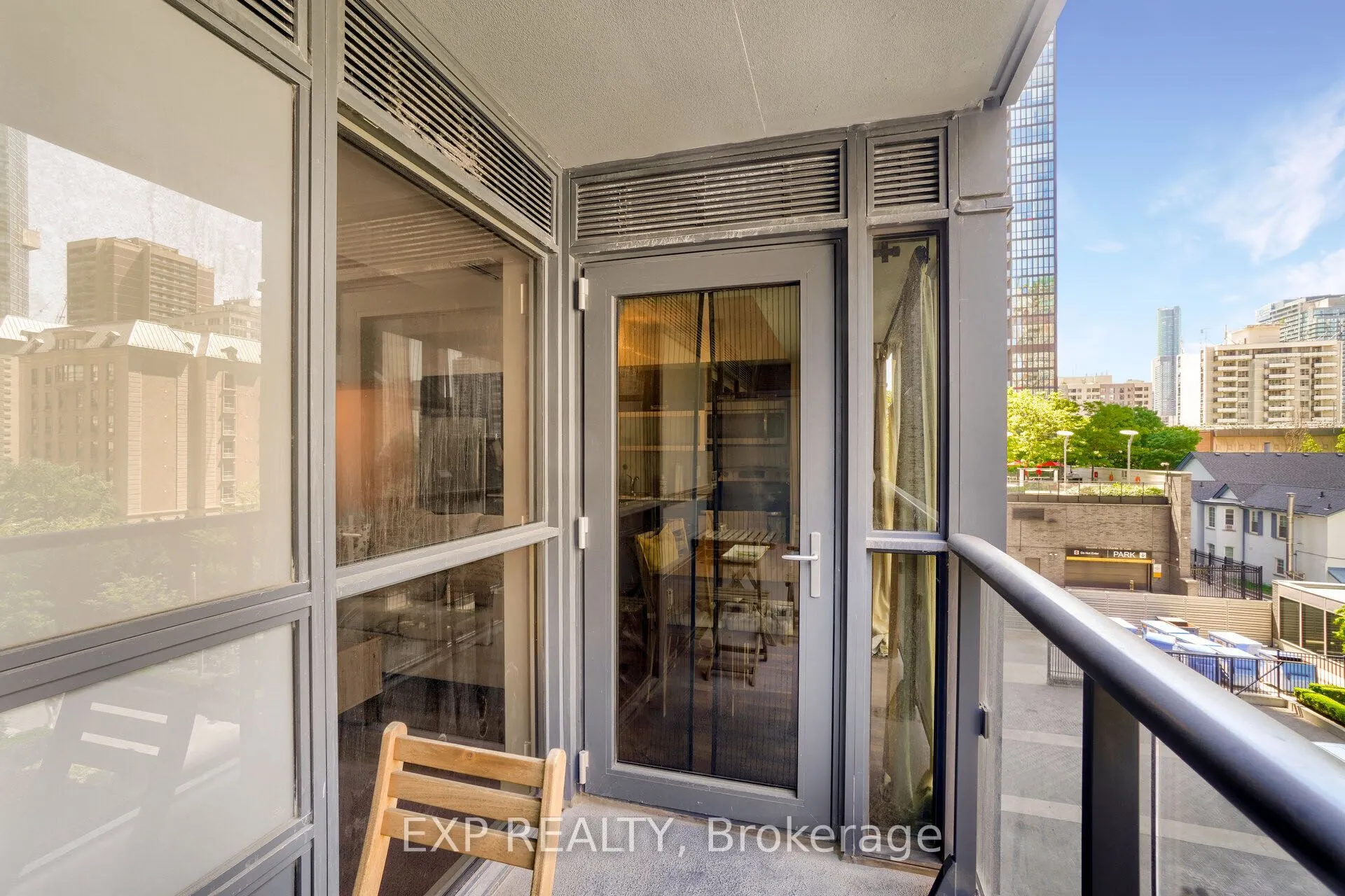 28 Ted Rogers Way, #308