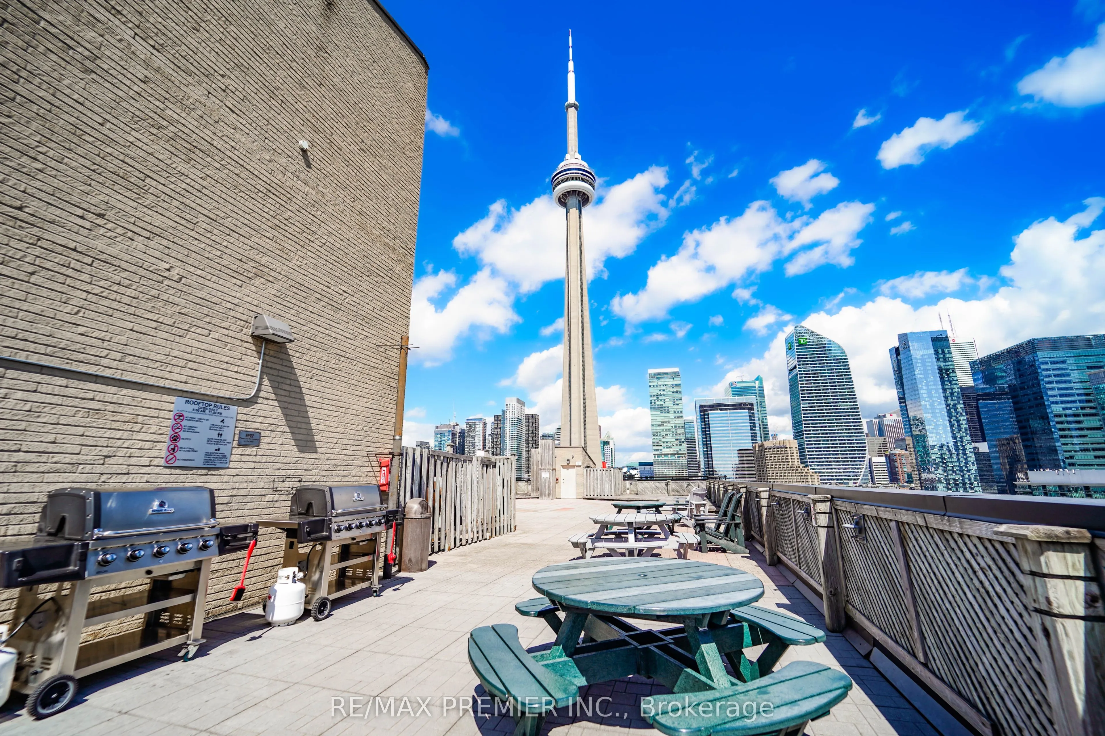 250 Queens Quay Boulevard W, #Unit 601