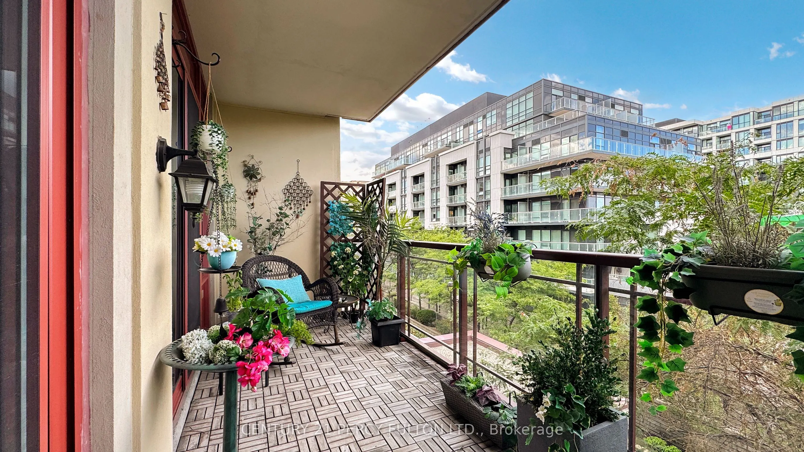 23 Rean Drive, #405