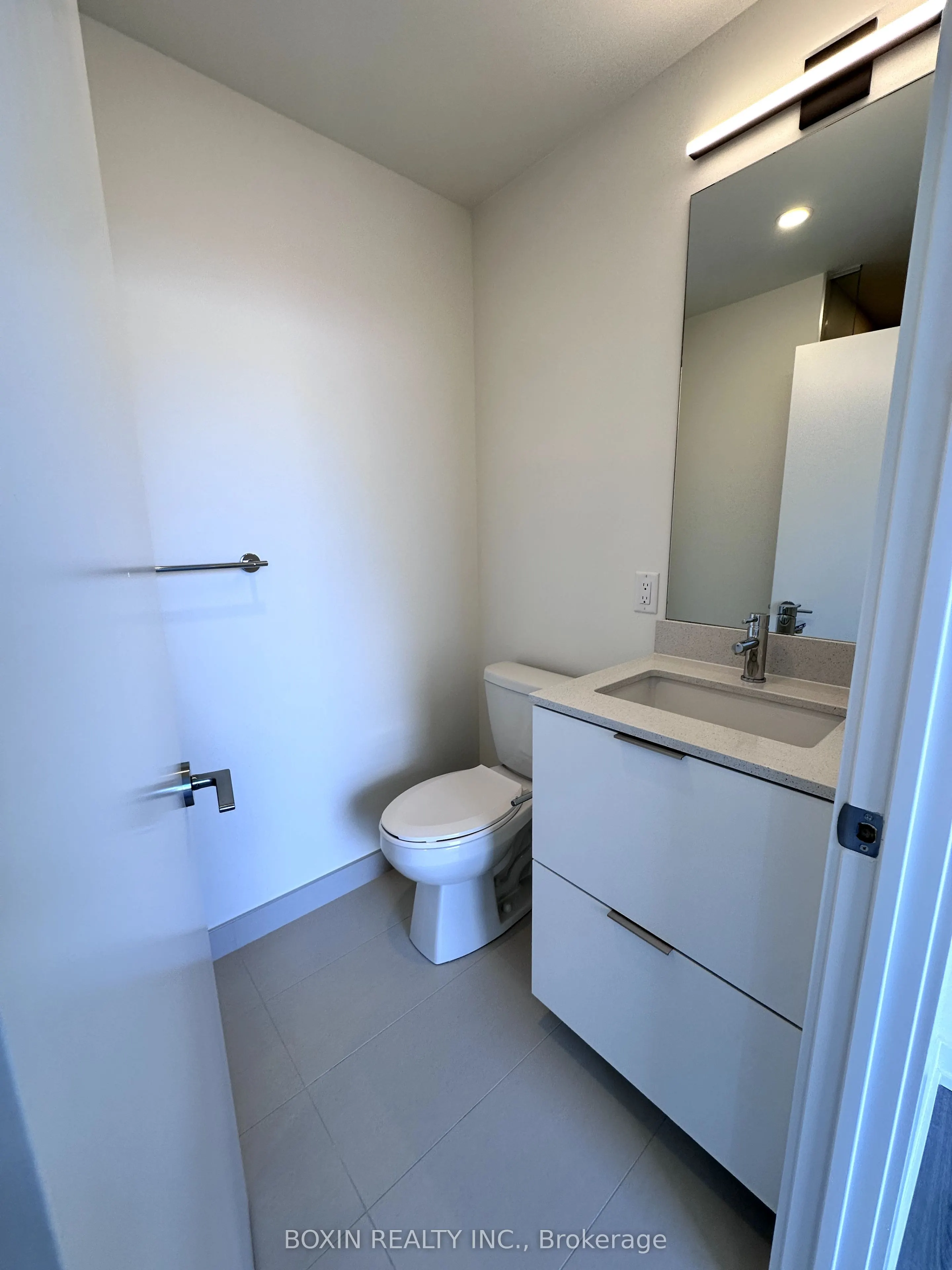 89 Church Street, #4007