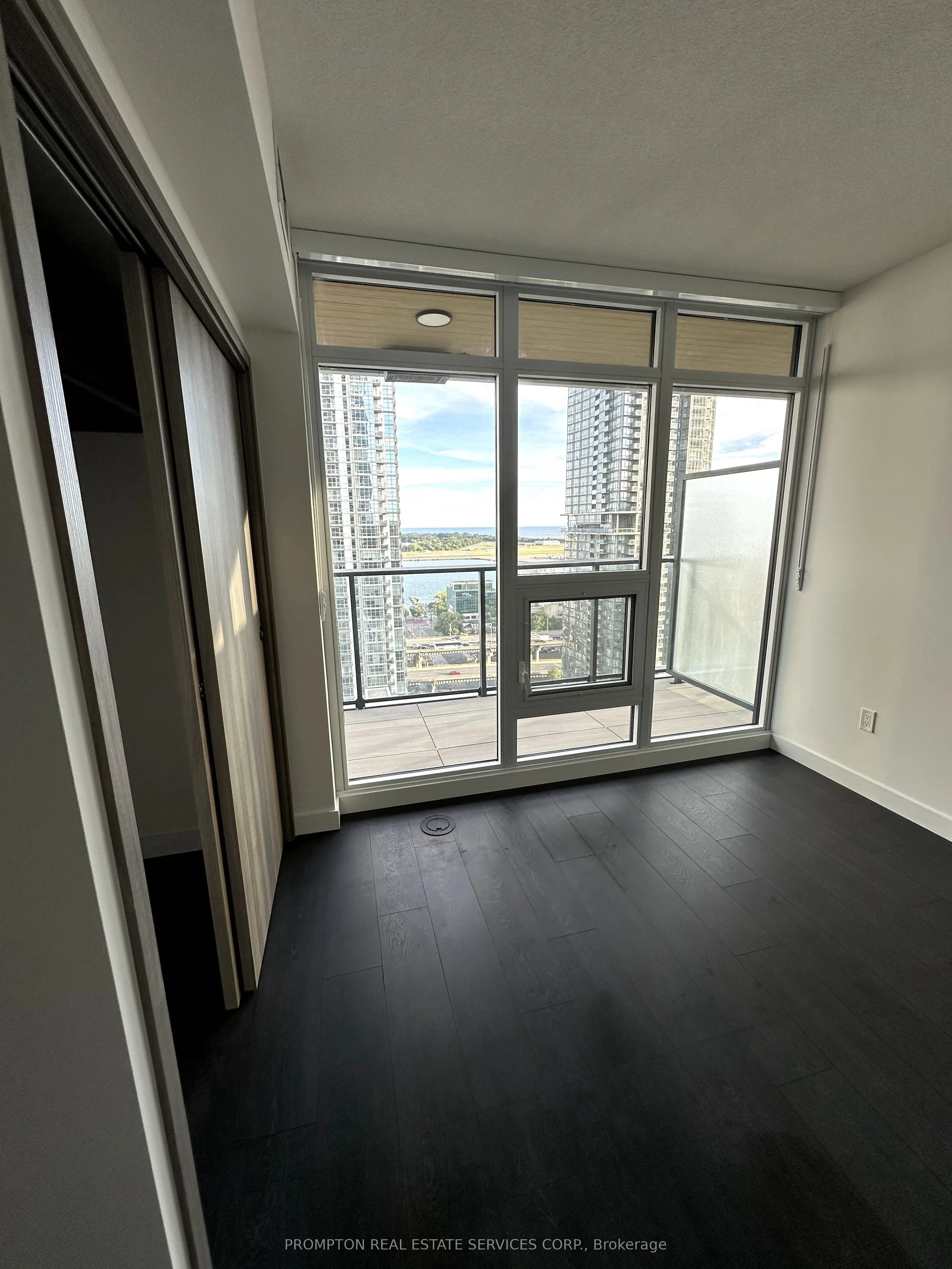 3 Concord Cityplace Way, #2210