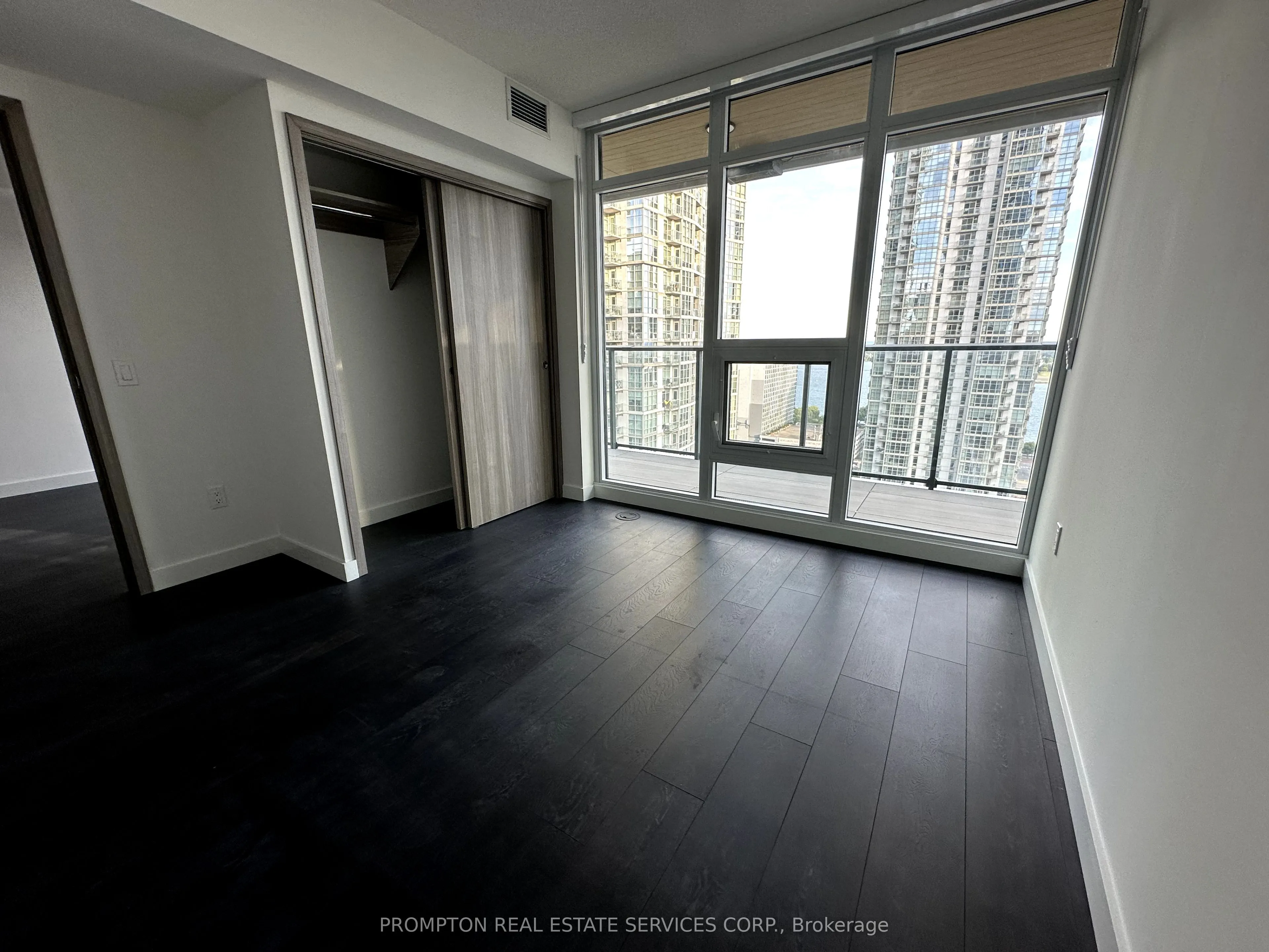 3 Concord Cityplace Way, #2210