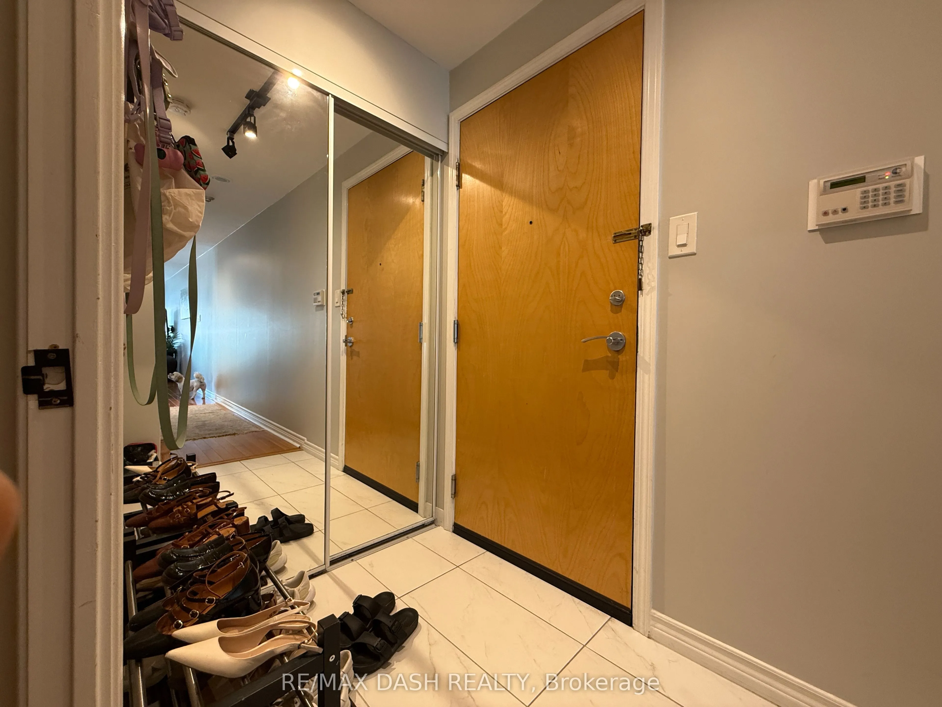 600 Queens Quay W, #718