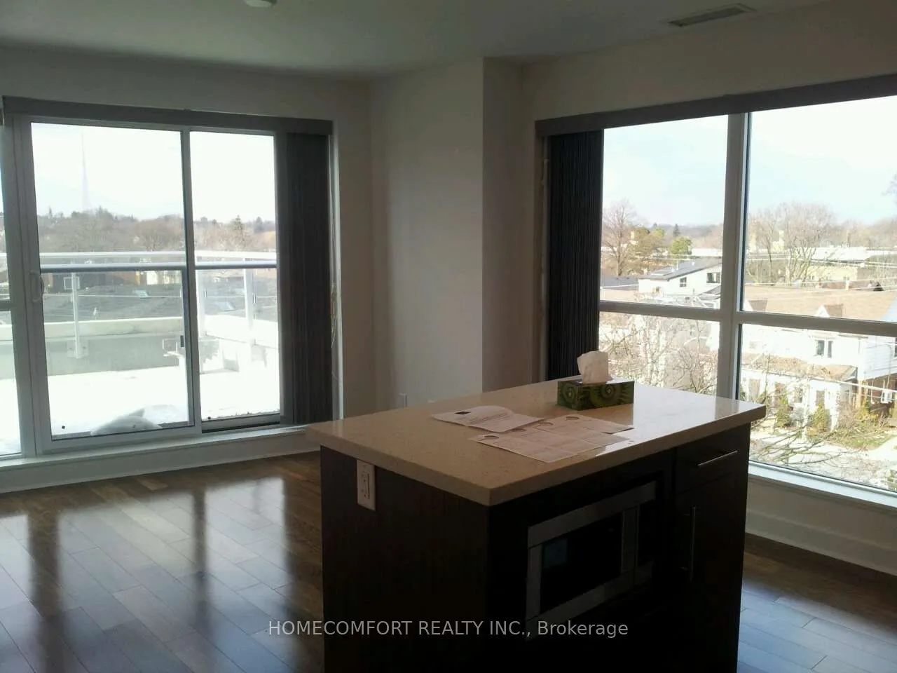 58 Orchard View Boulevard, #405