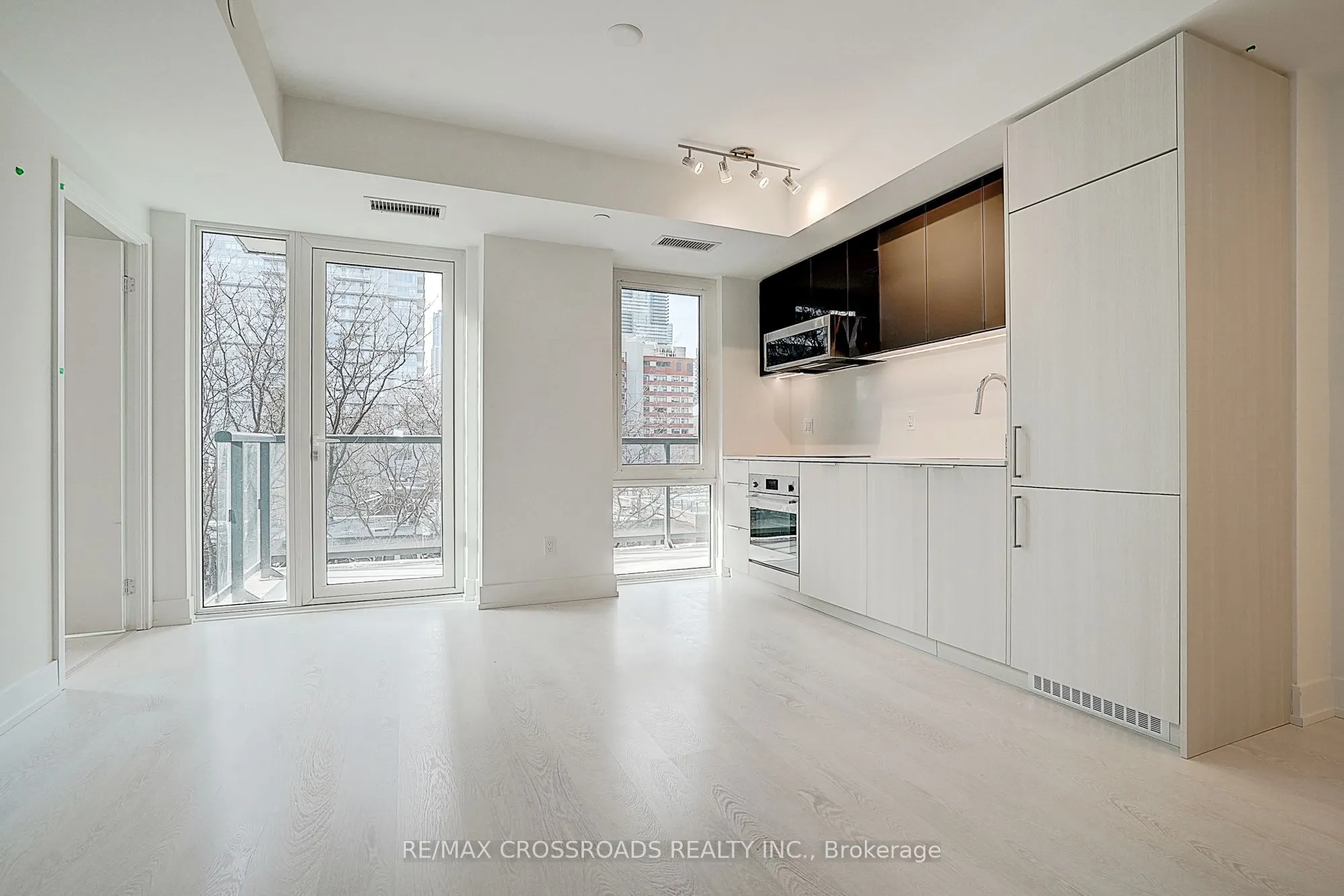 308 Jarvis Street, #520