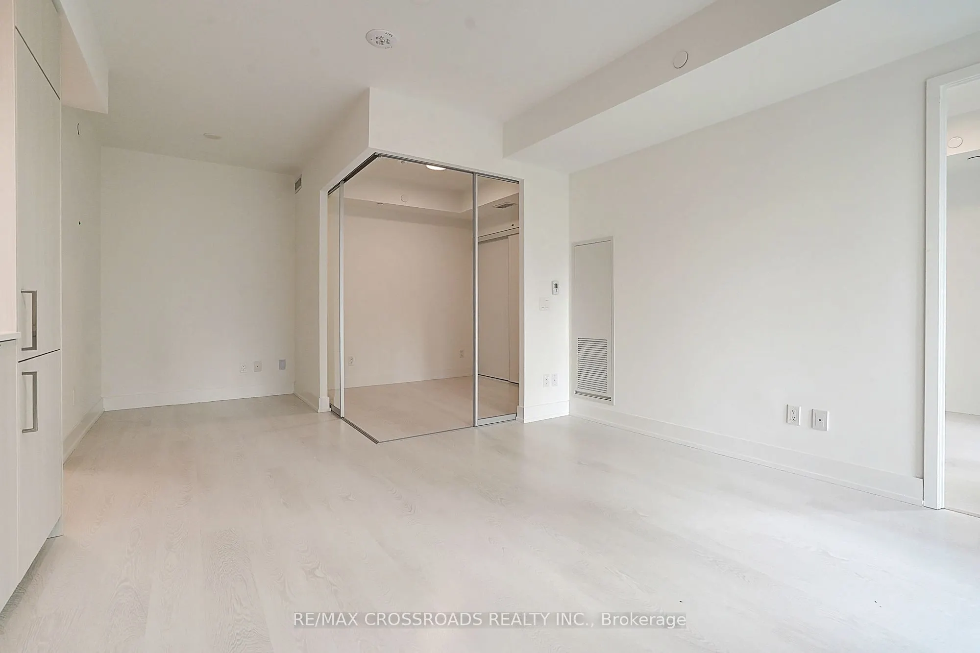 308 Jarvis Street, #520