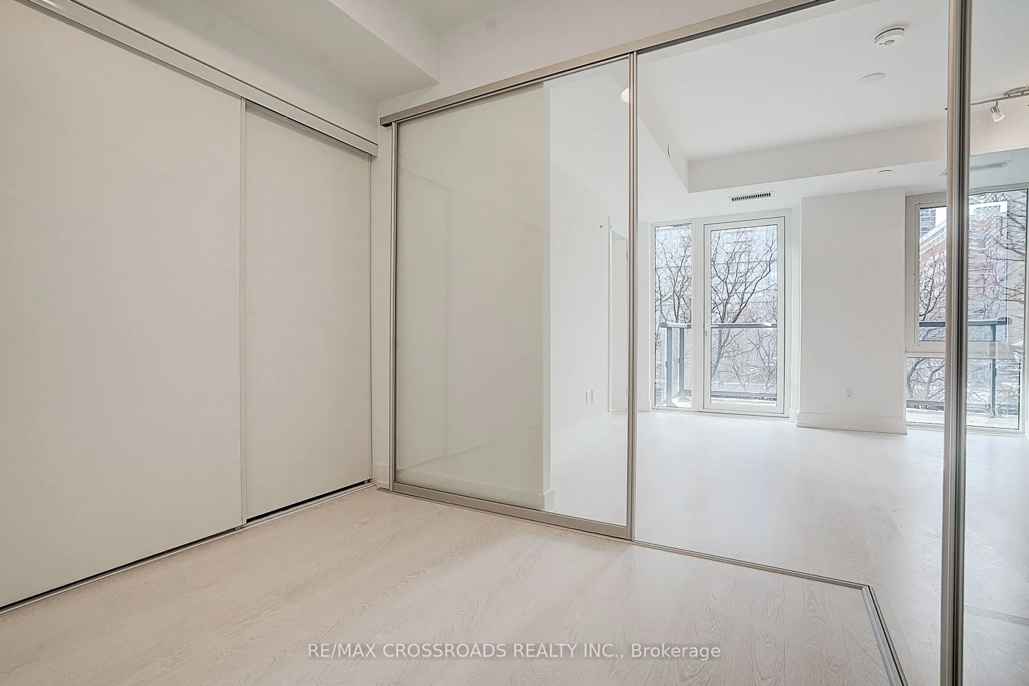 308 Jarvis Street, #520