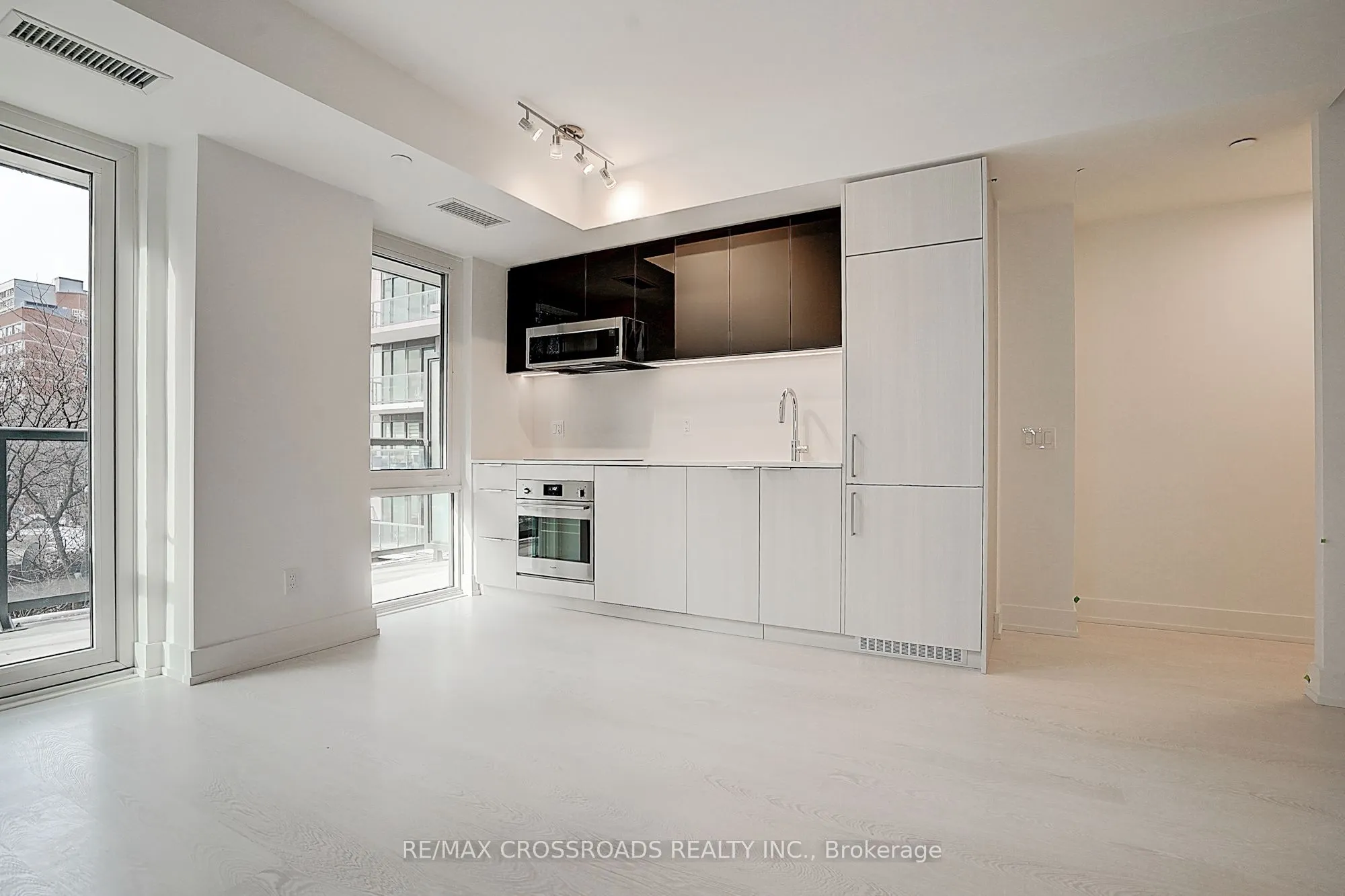 308 Jarvis Street, #520