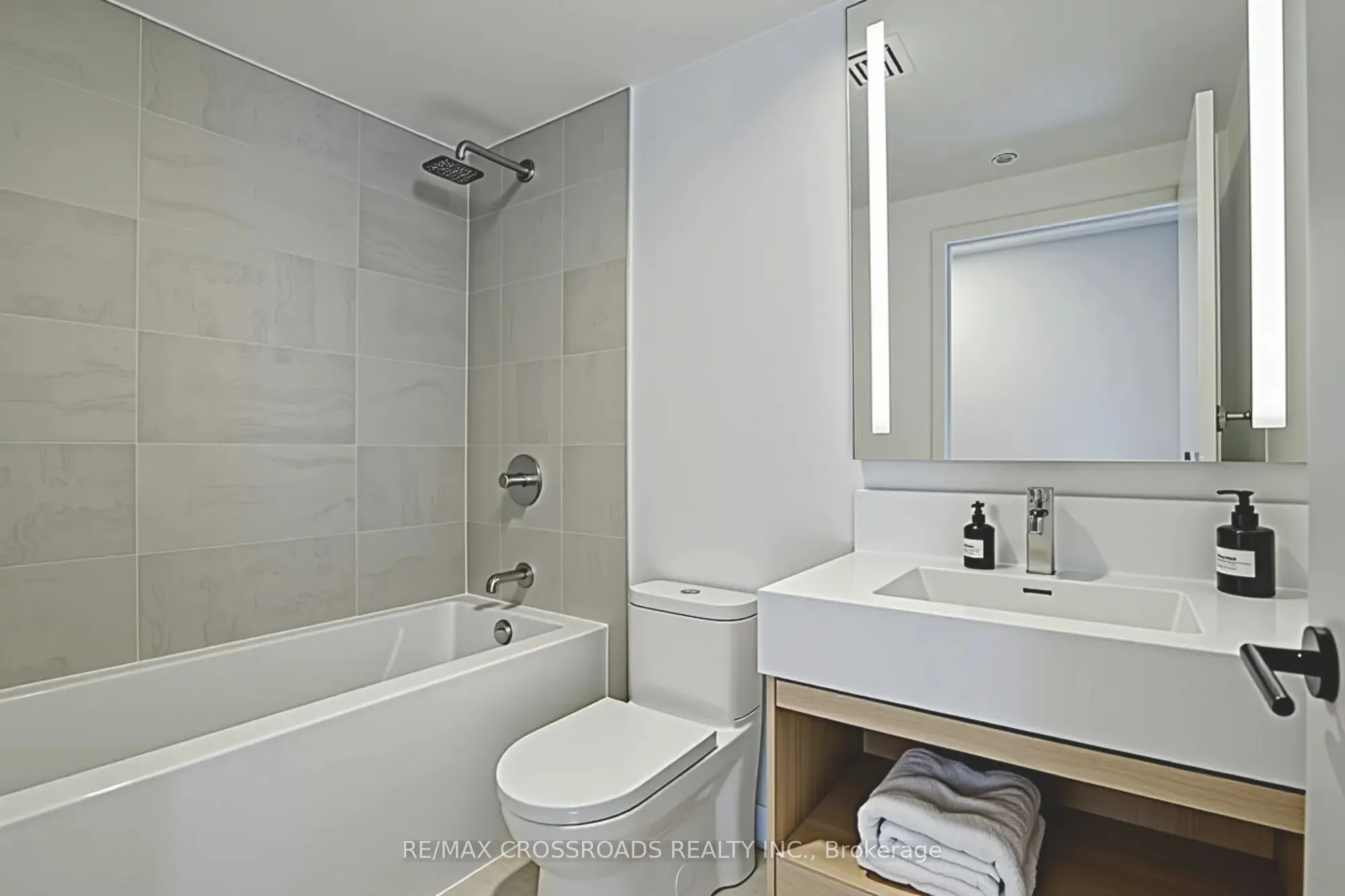 308 Jarvis Street, #520