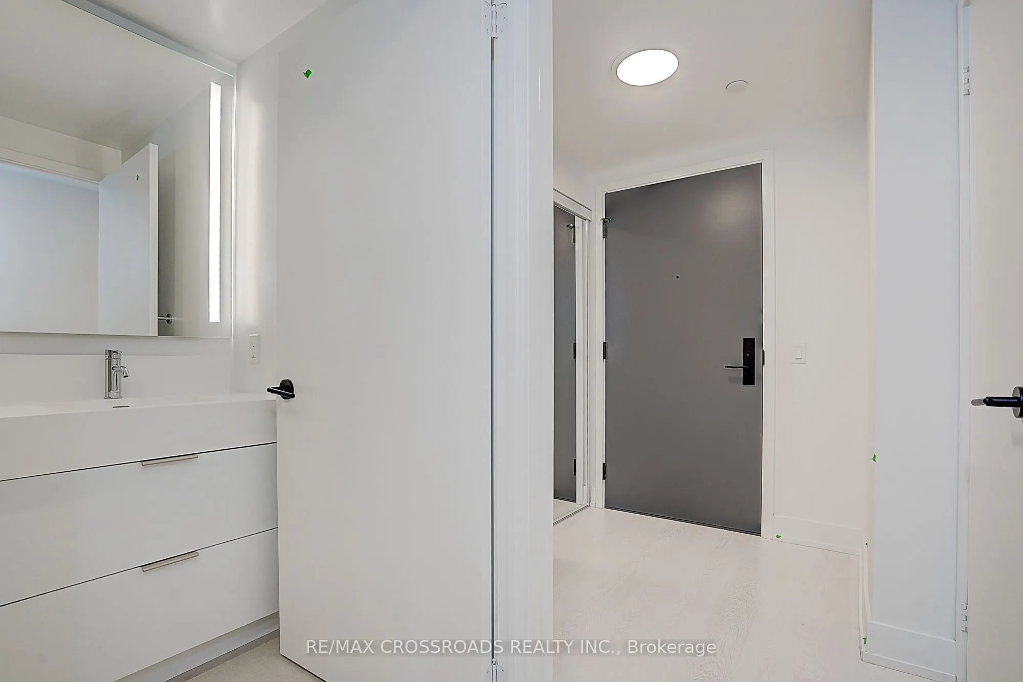 308 Jarvis Street, #520