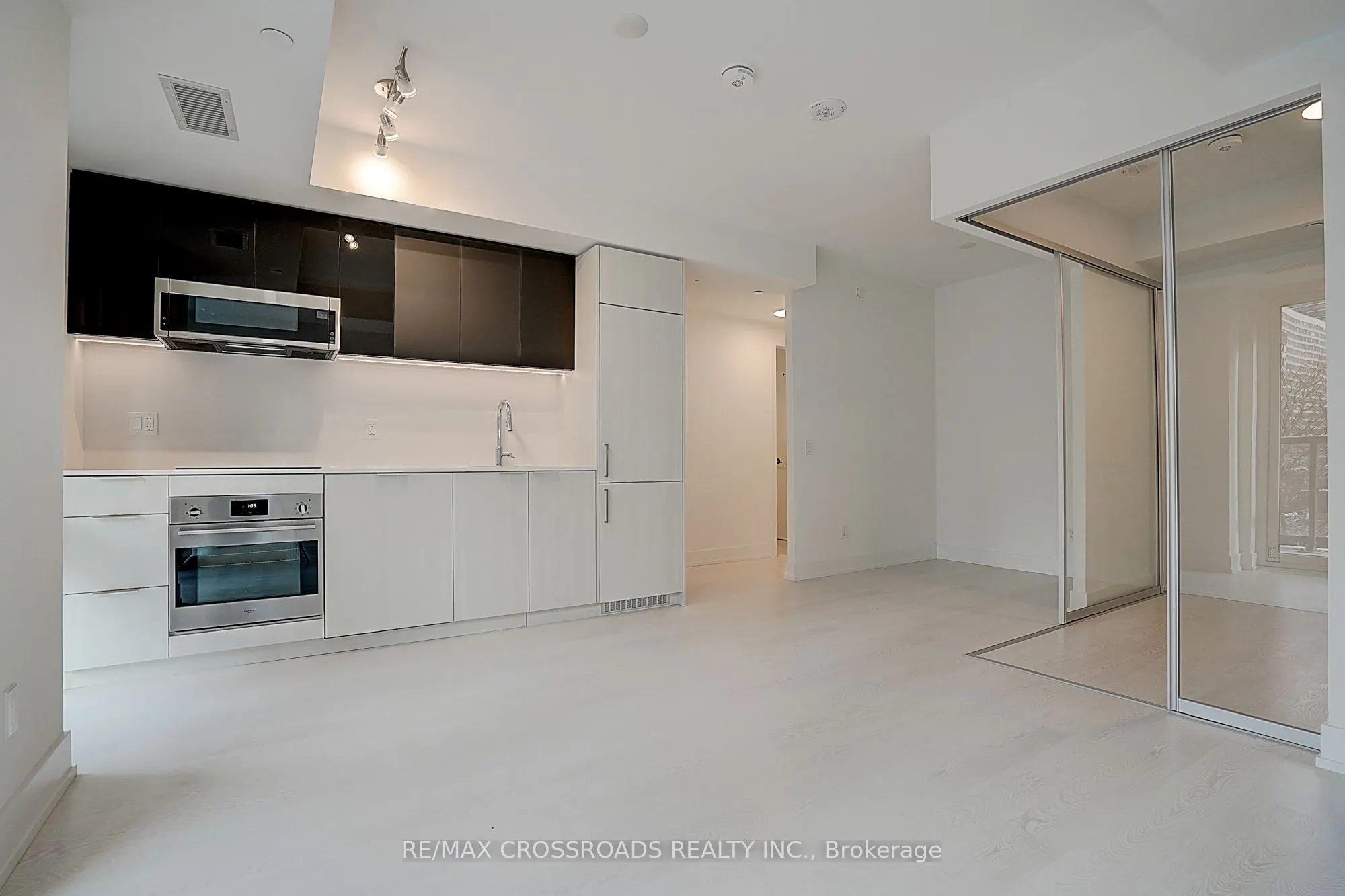 308 Jarvis Street, #520