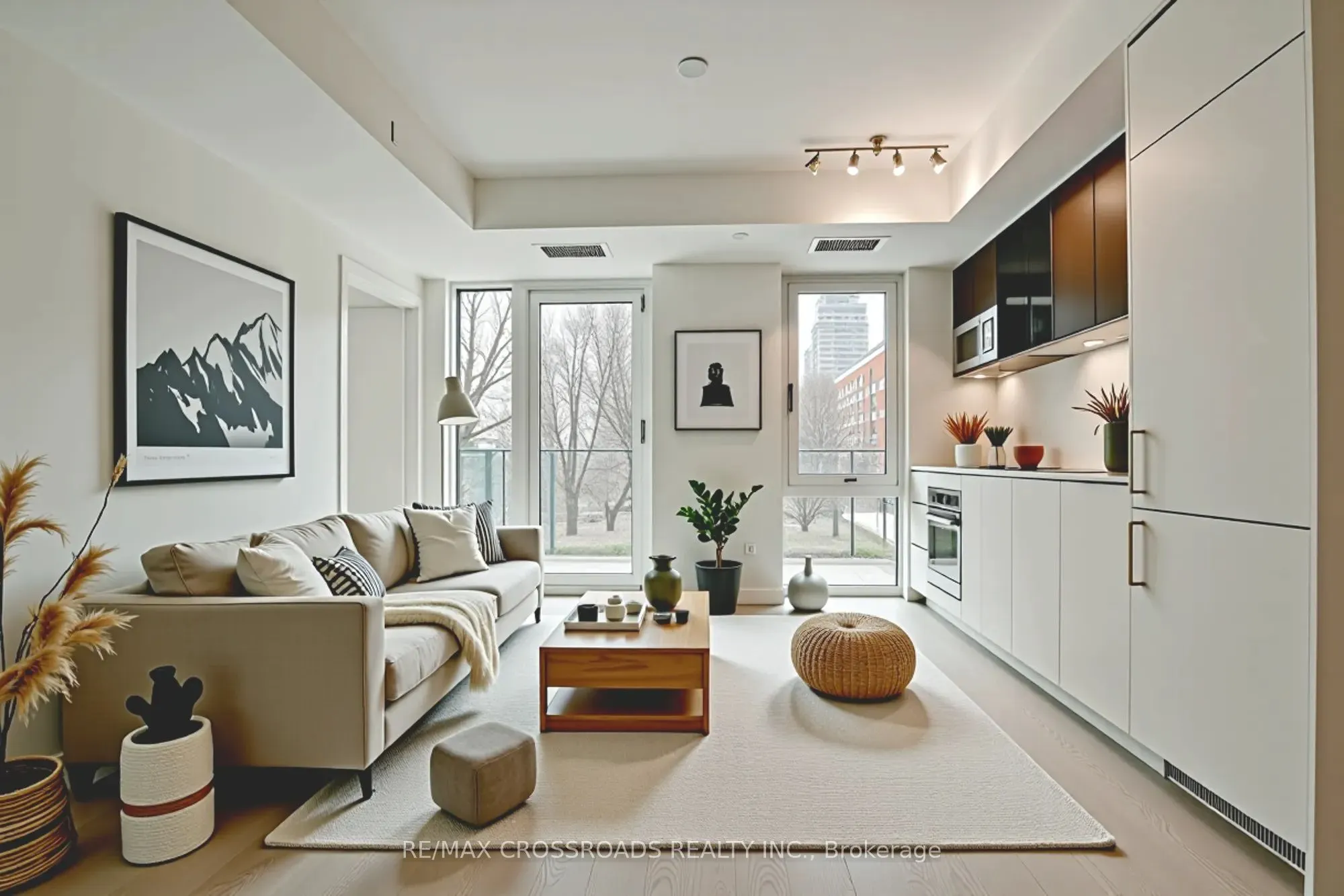 308 Jarvis Street, #520