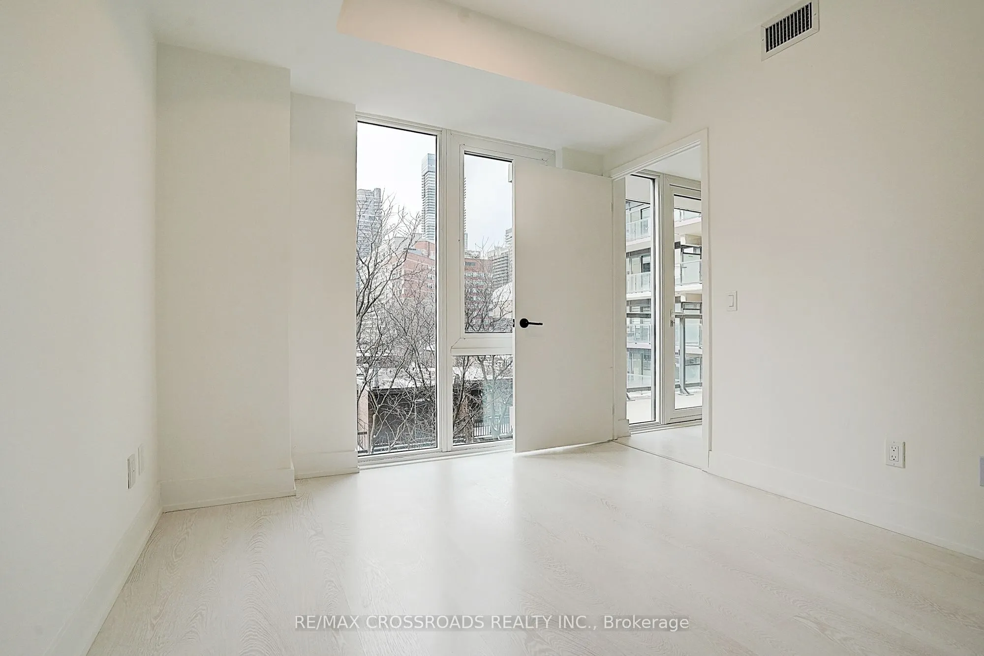 308 Jarvis Street, #520