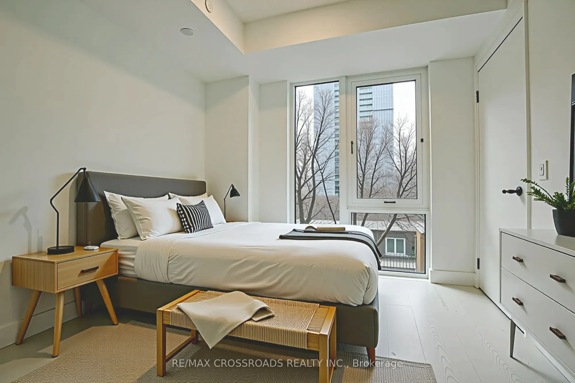 308 Jarvis Street, #520